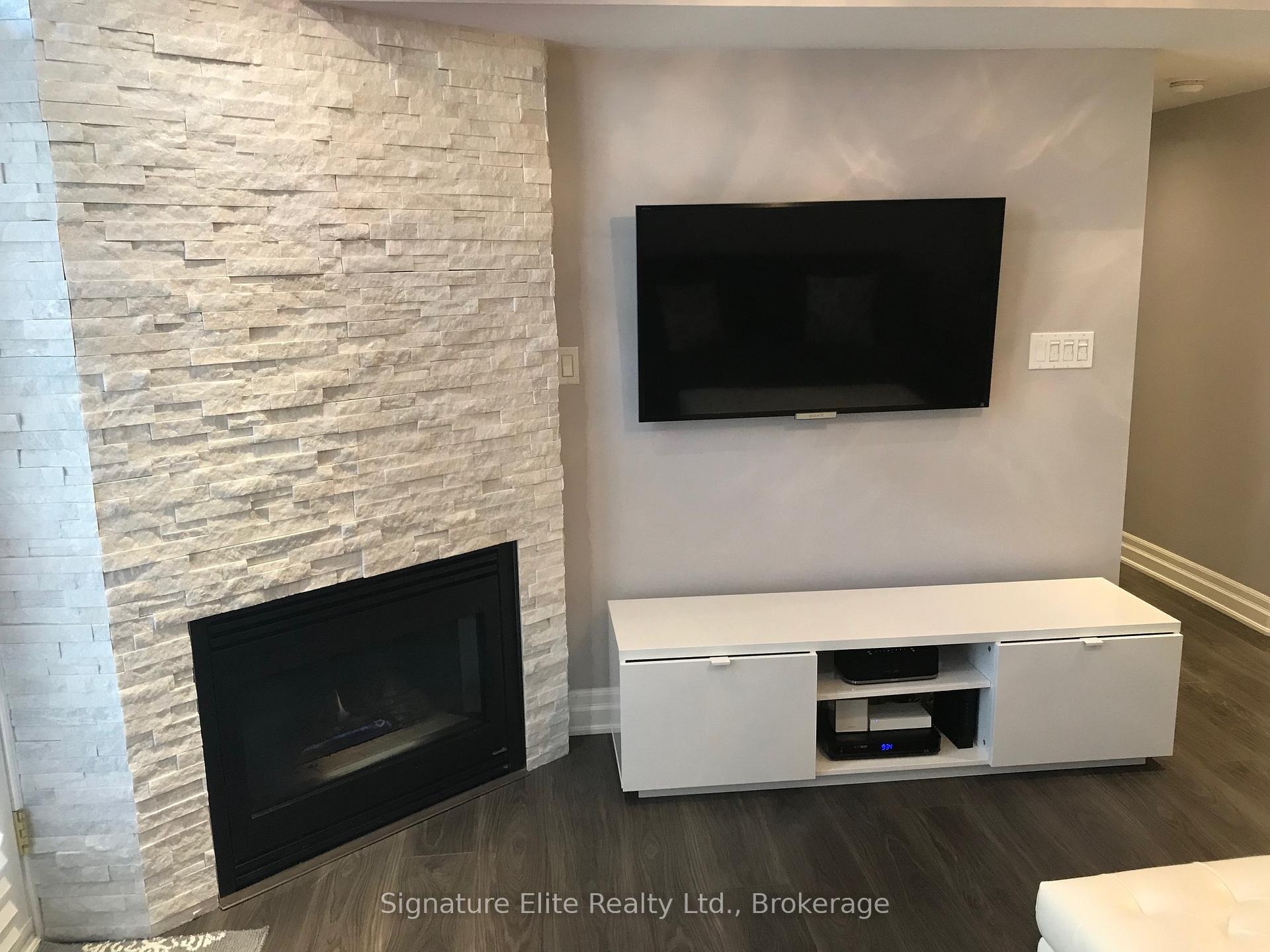 Photo 2 of Unit 11, 98 Redpath Avenue, Toronto, Mount Pleasant West — HOMEH
