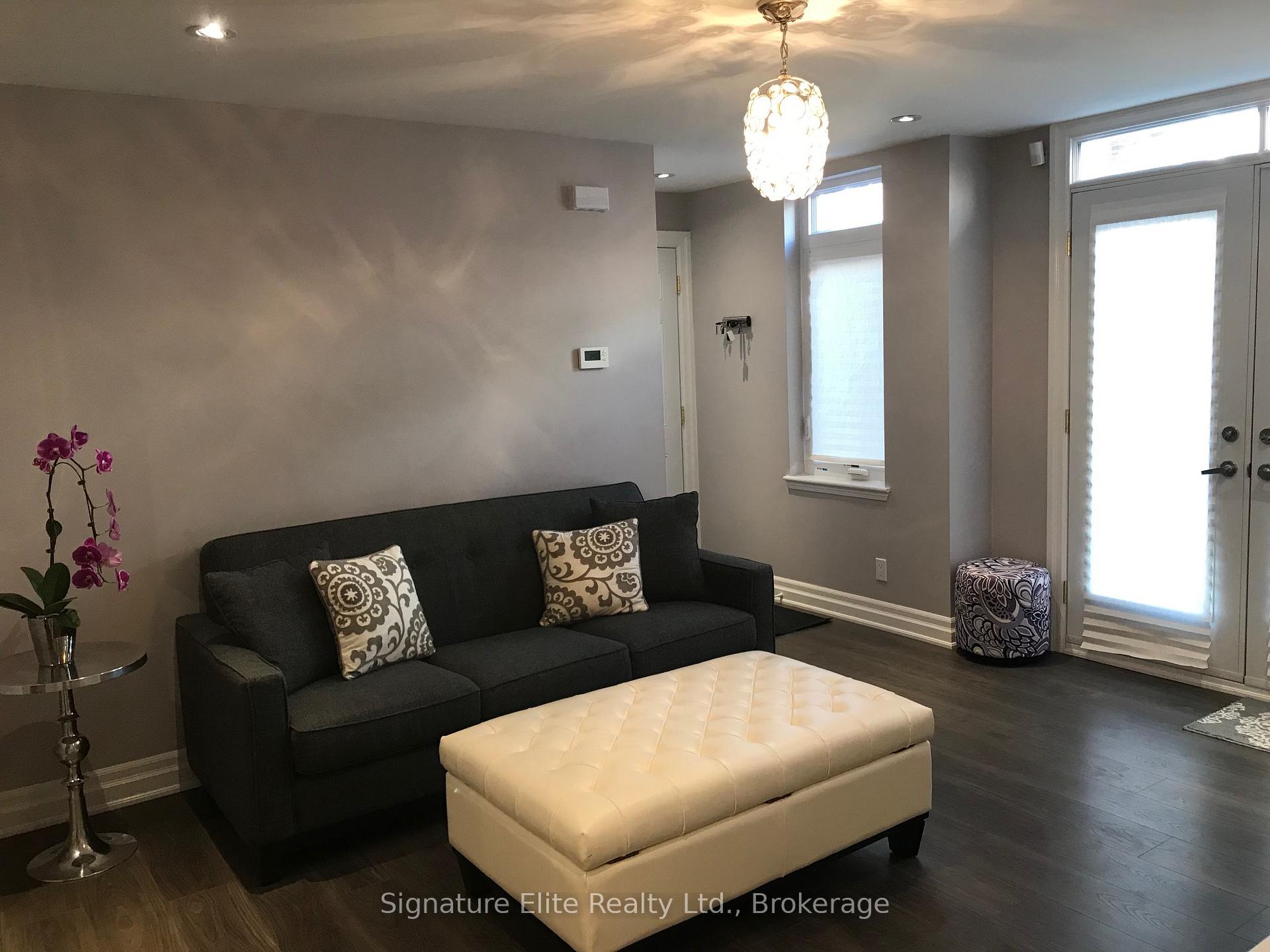 Photo 3 of Unit 11, 98 Redpath Avenue, Toronto, Mount Pleasant West — HOMEH