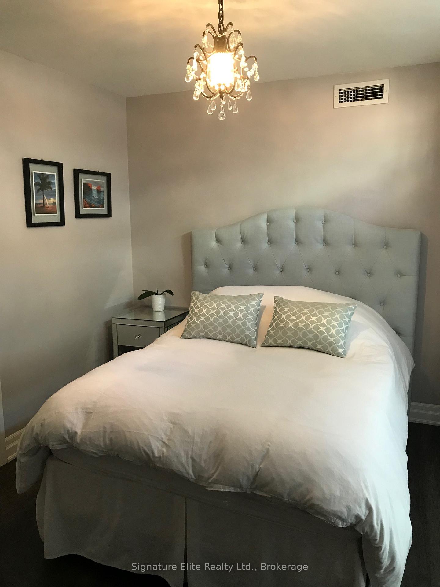 Photo 8 of Unit 11, 98 Redpath Avenue, Toronto, Mount Pleasant West — HOMEH