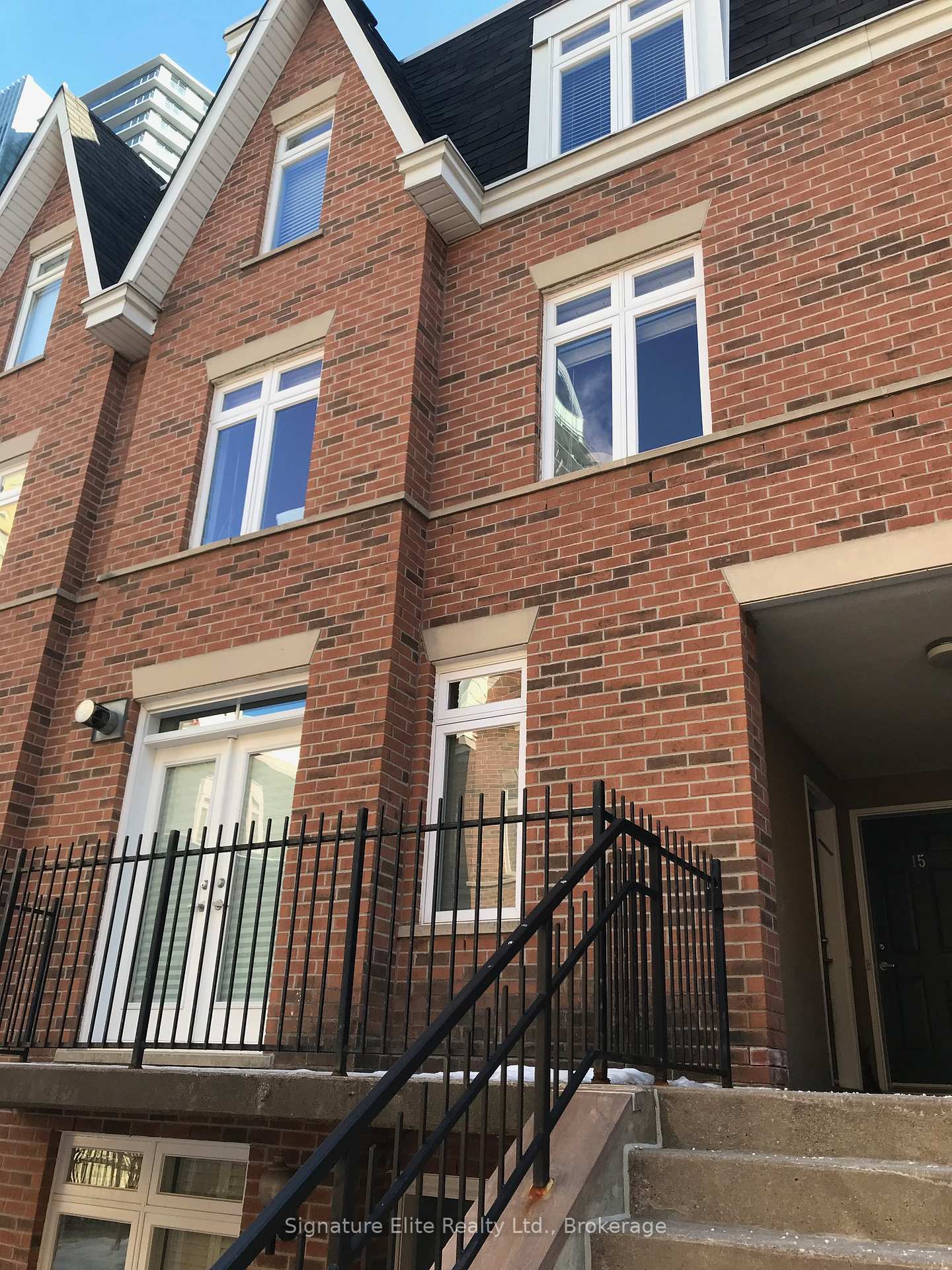Photo 14 of Unit 11, 98 Redpath Avenue, Toronto, Mount Pleasant West — HOMEH