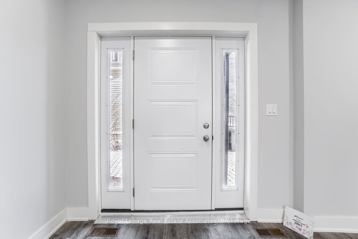 Photo 2 of Unit 2, 39 Welland Avenue, St. Catharines, Downtown — HOMEH