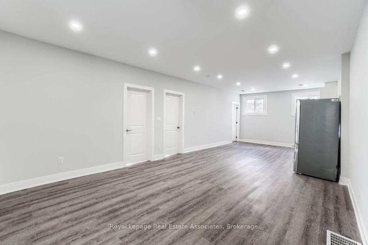 Photo 6 of Unit 2, 39 Welland Avenue, St. Catharines, Downtown — HOMEH
