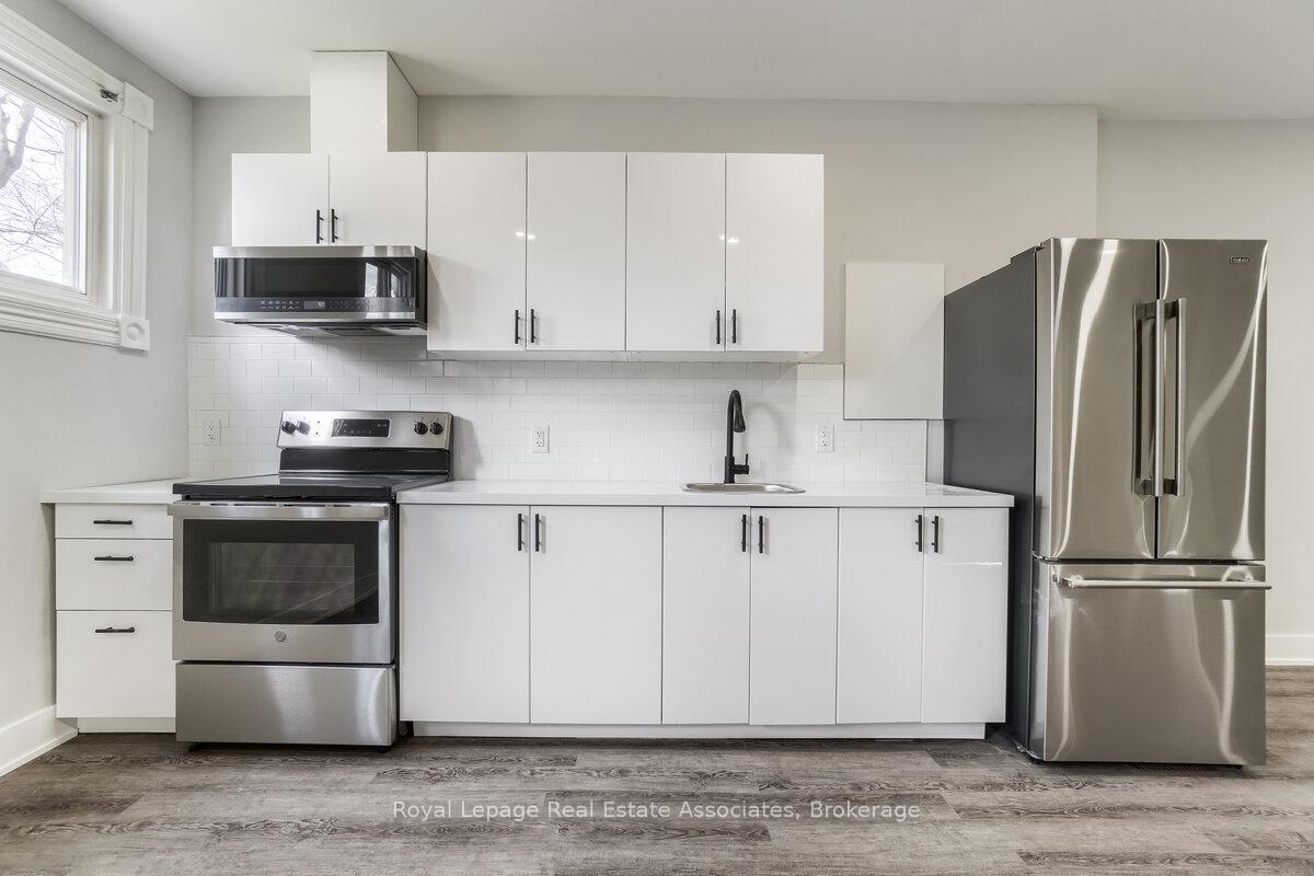 Photo 7 of Unit 2, 39 Welland Avenue, St. Catharines, Downtown — HOMEH