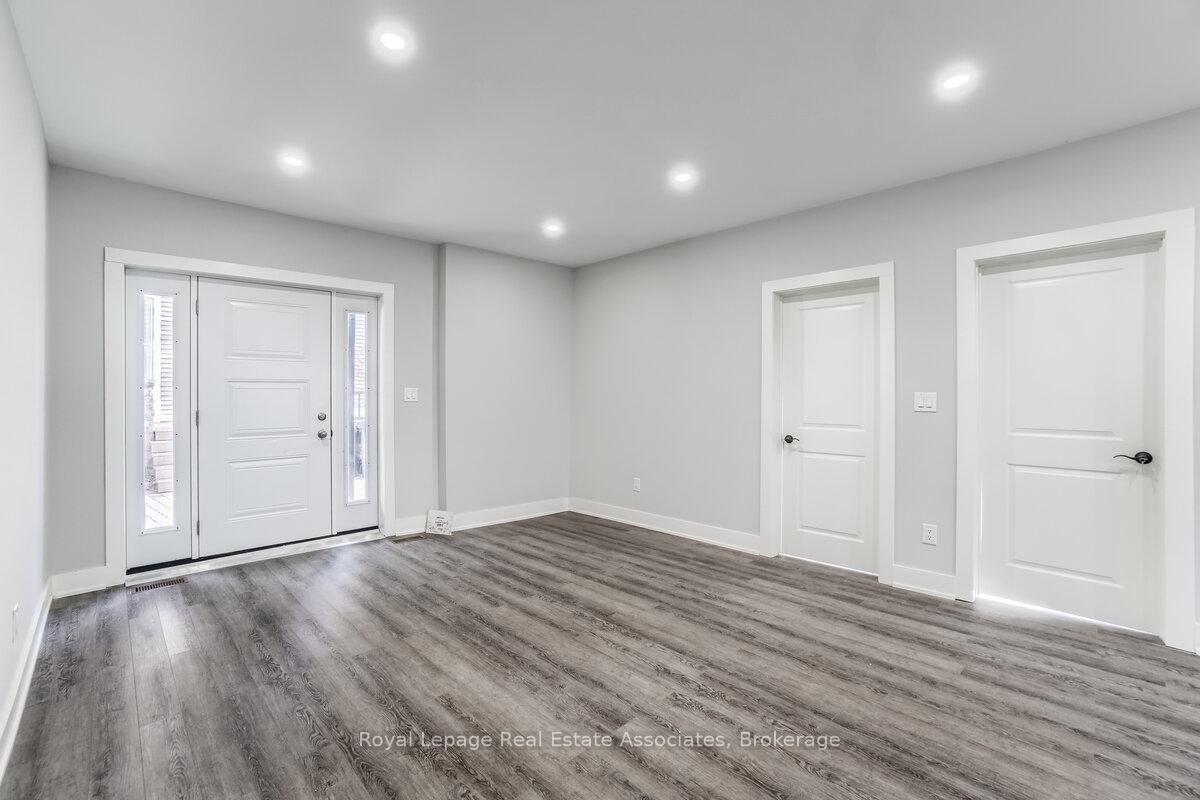 Photo 12 of Unit 2, 39 Welland Avenue, St. Catharines, Downtown — HOMEH