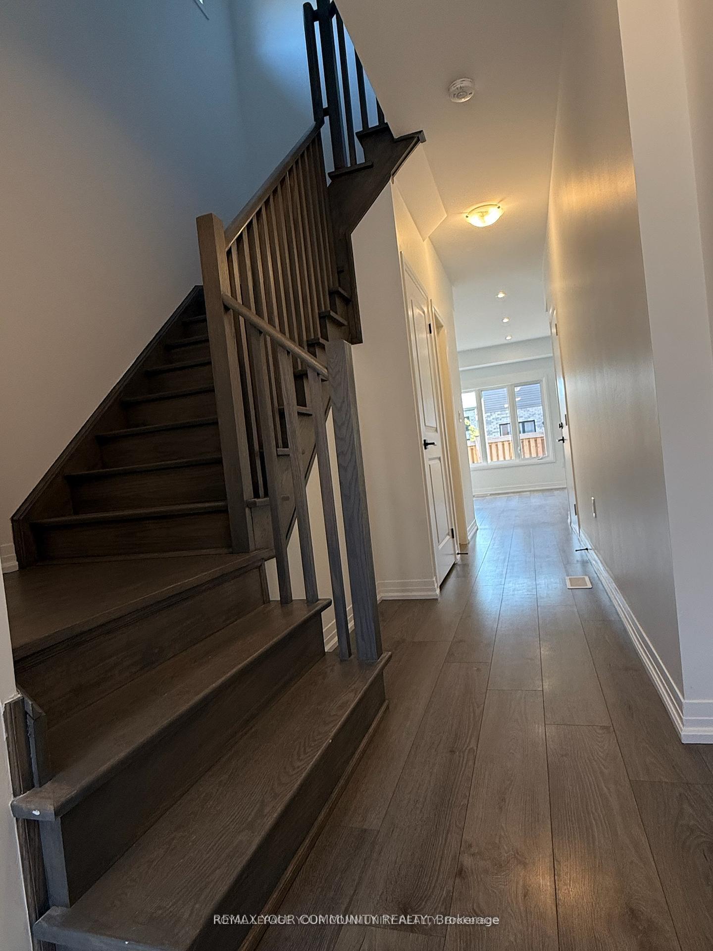Photo 6 of 141 Turnberry Lane, Barrie, Painswick South — HOMEH