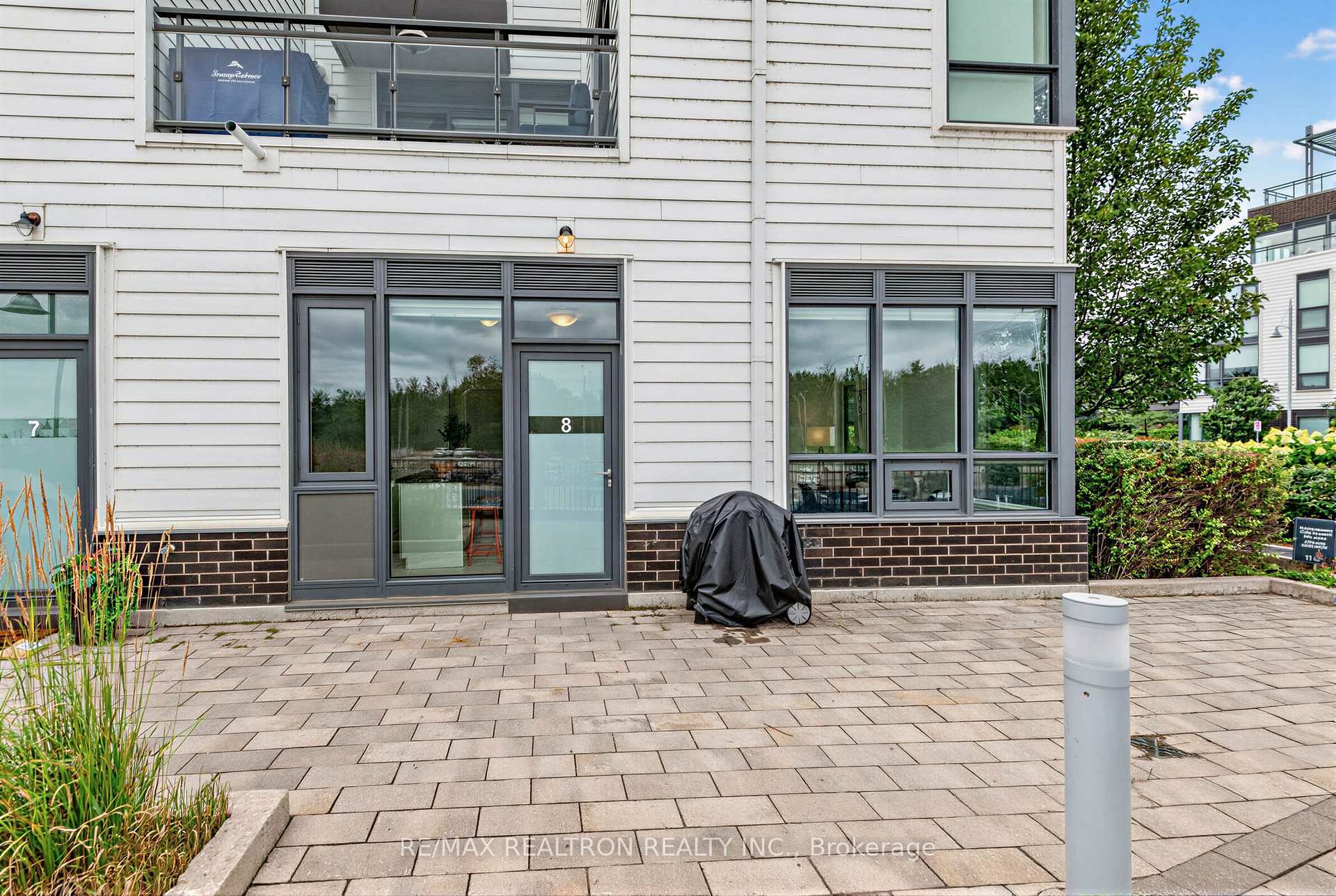 Photo 4 of Unit 8, 233 Broward Way, Innisfil, Rural Innisfil — HOMEH
