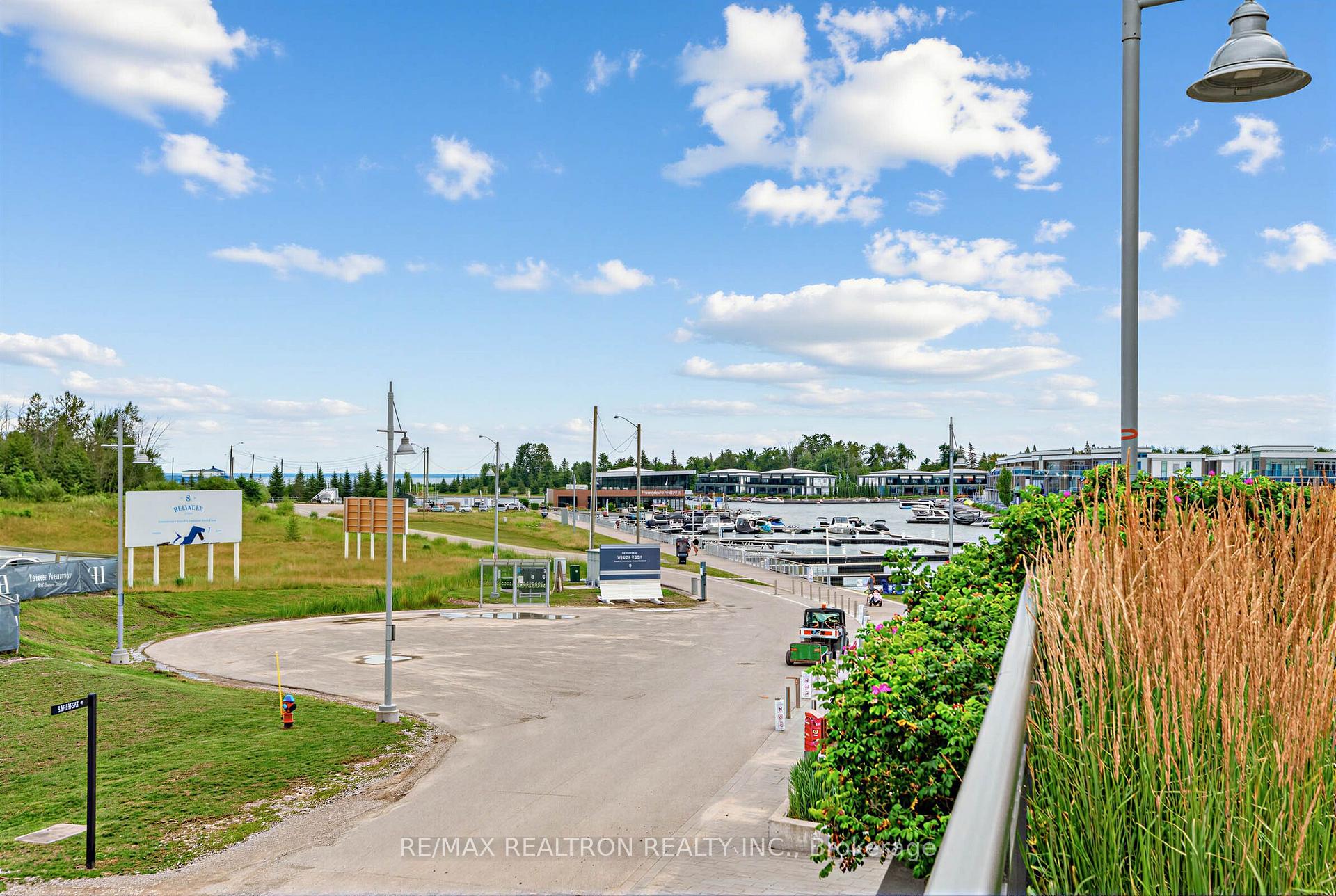 Photo 5 of Unit 8, 233 Broward Way, Innisfil, Rural Innisfil — HOMEH