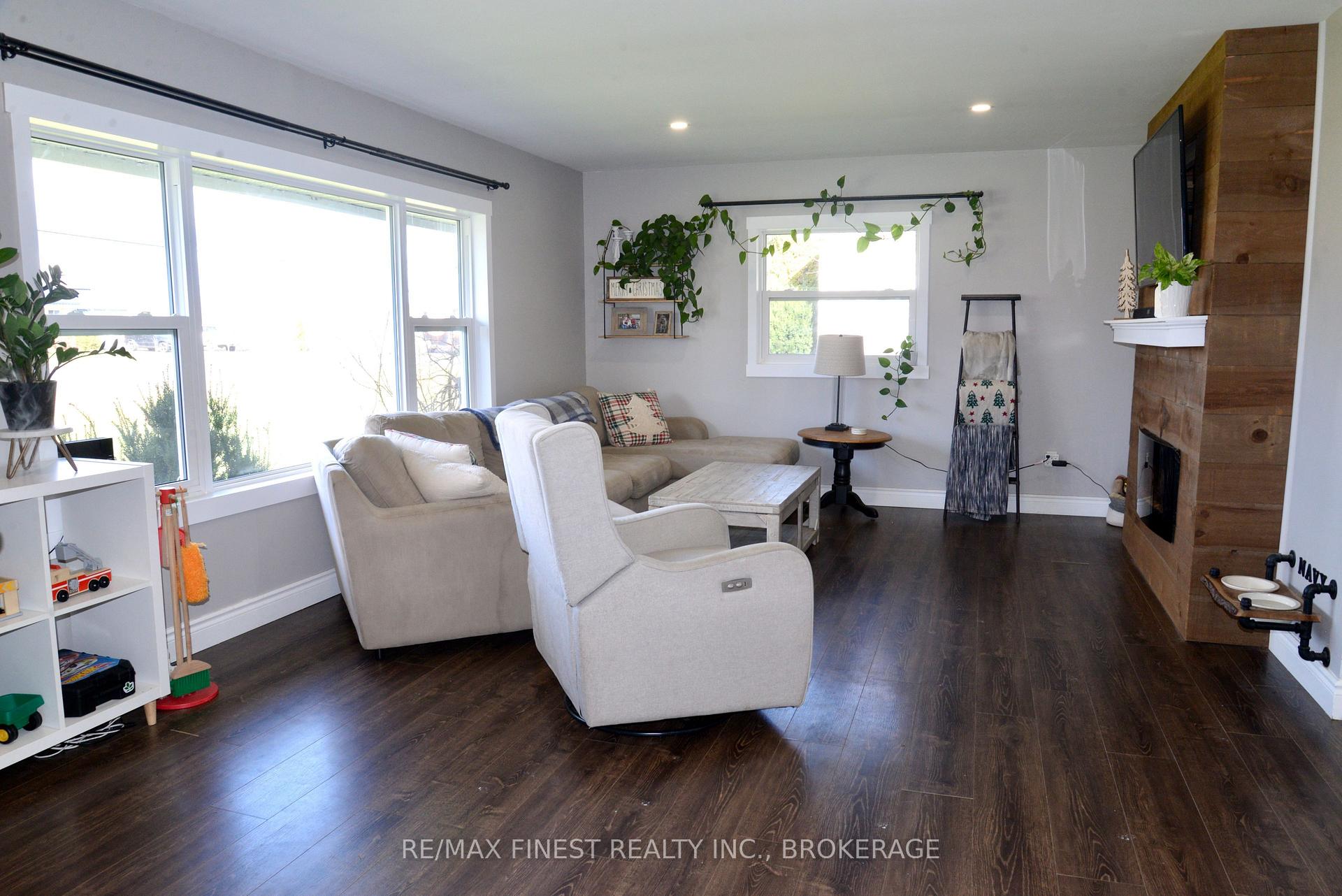 Photo 6 of 3616 Perth Road, Frontenac, Frontenac South — HOMEH