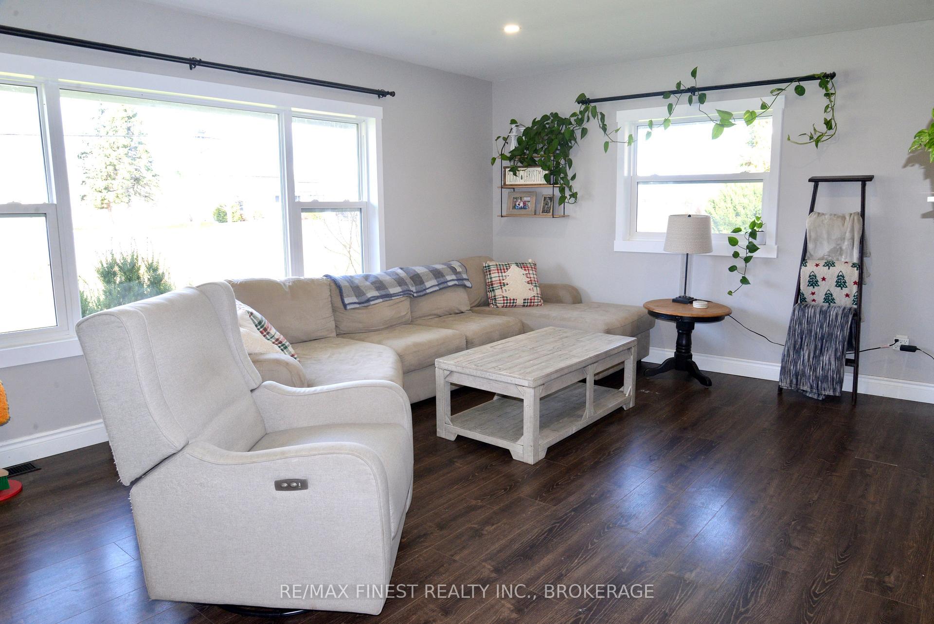 Photo 7 of 3616 Perth Road, Frontenac, Frontenac South — HOMEH