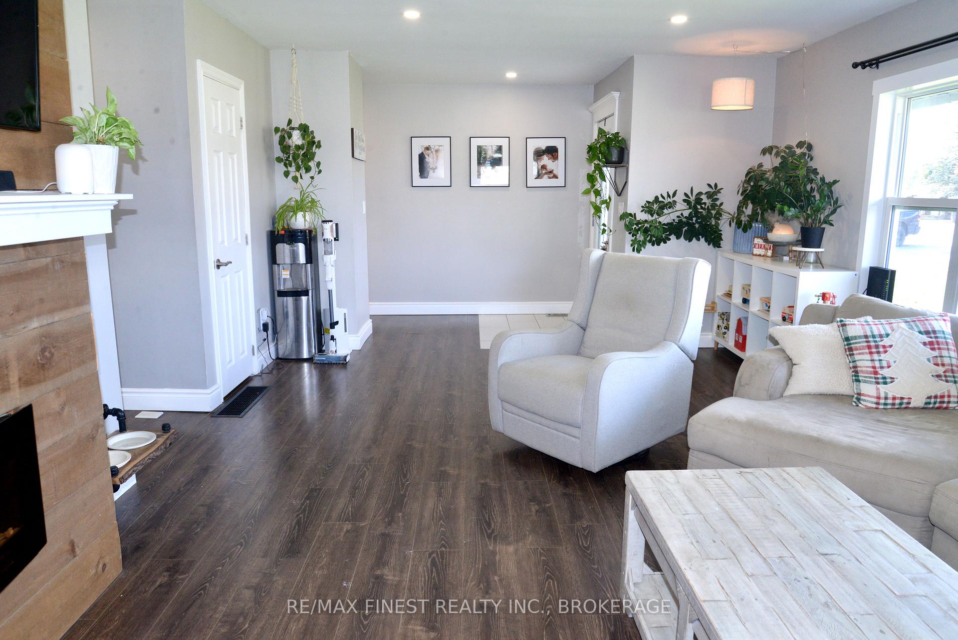 Photo 10 of 3616 Perth Road, Frontenac, Frontenac South — HOMEH