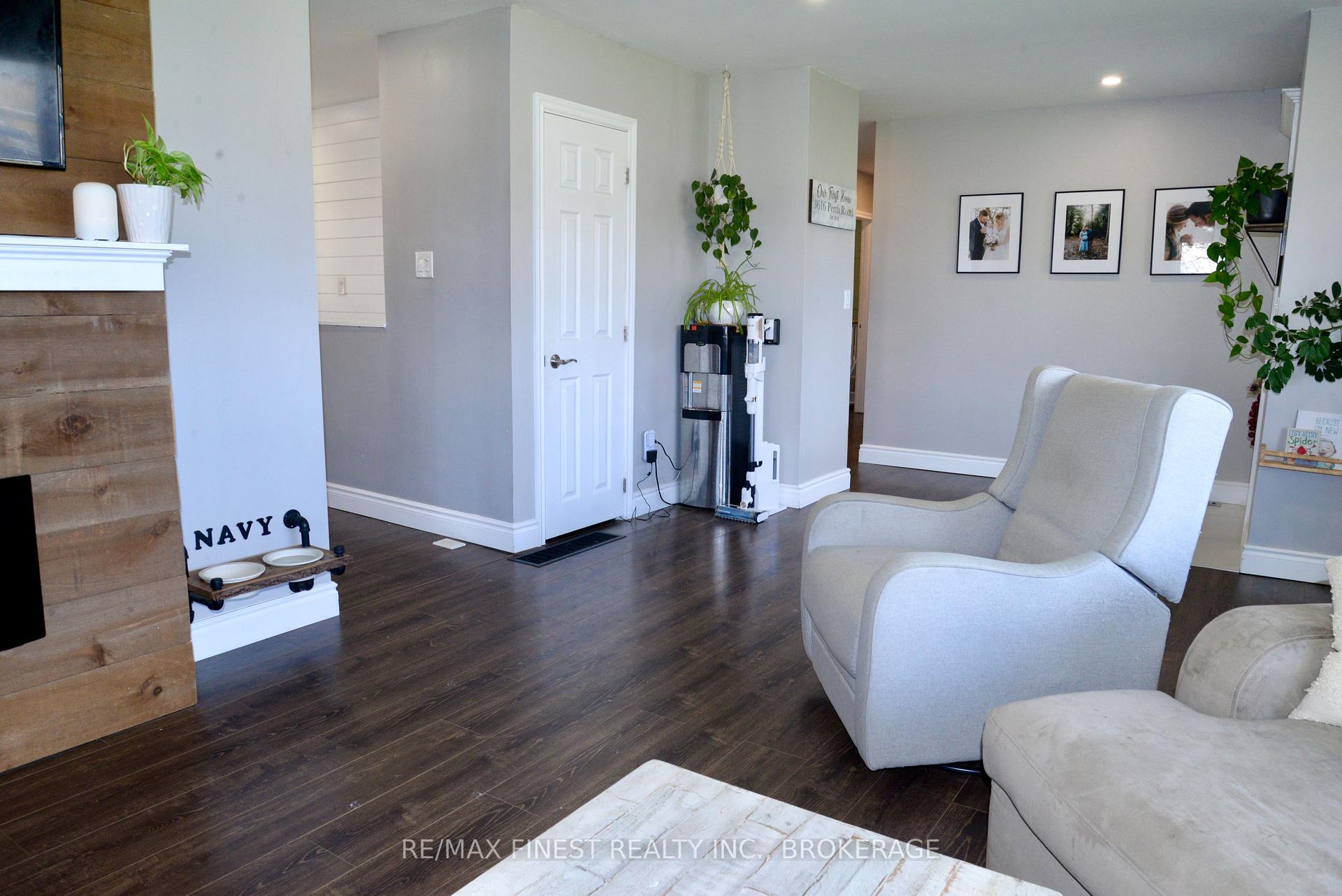 Photo 11 of 3616 Perth Road, Frontenac, Frontenac South — HOMEH
