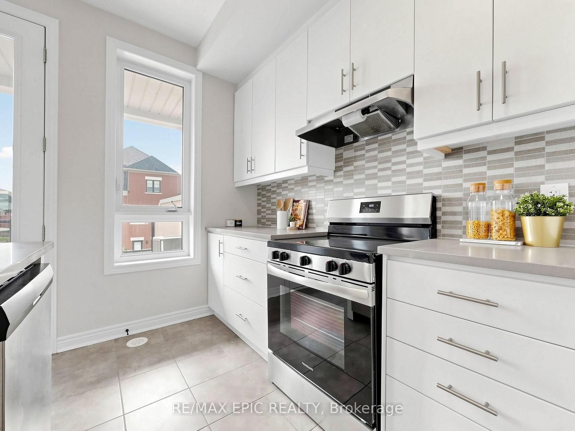 Photo 20 of 191 Mumbai Drive, Markham, Middlefield — HOMEH