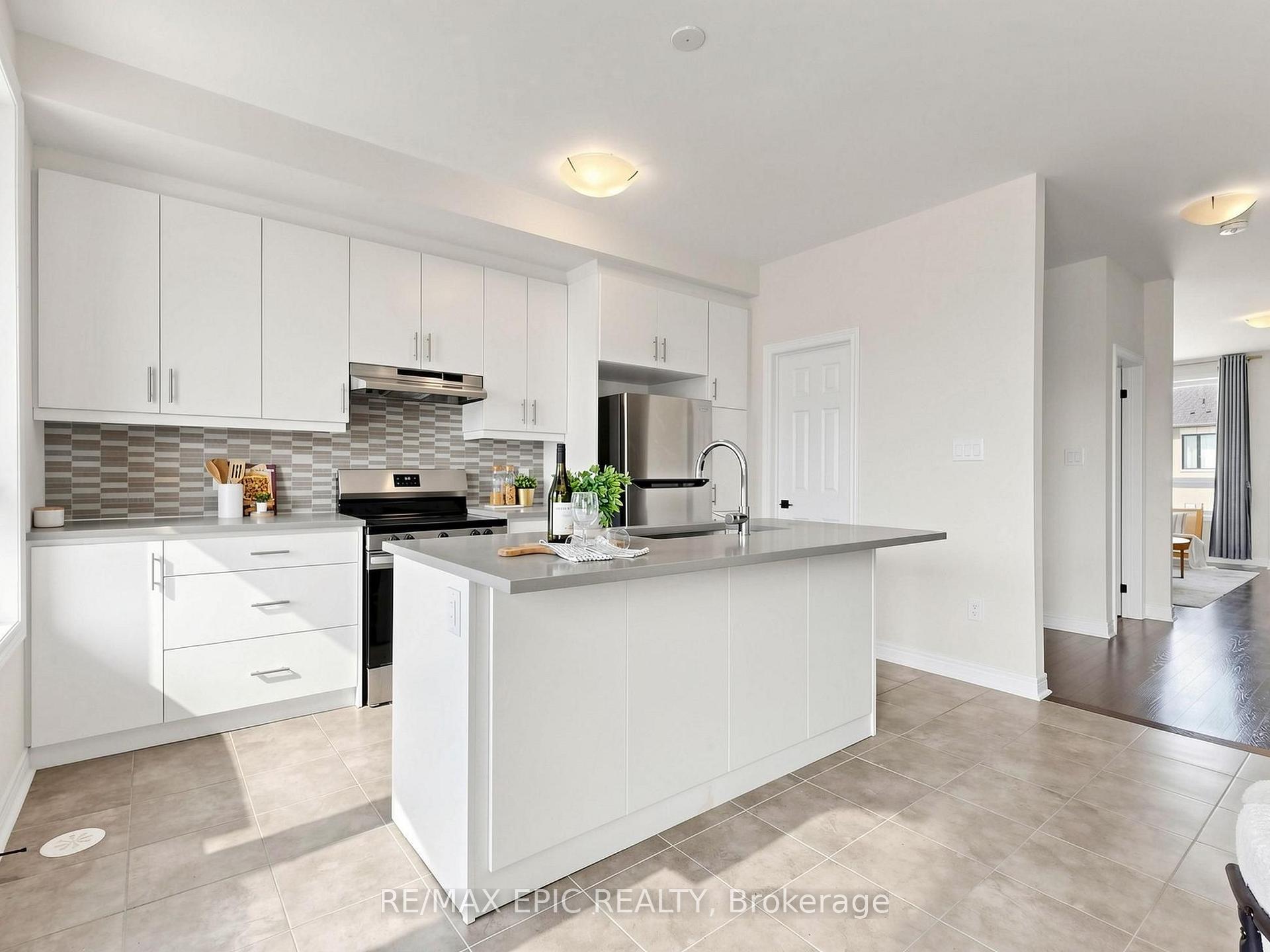 Photo 23 of 191 Mumbai Drive, Markham, Middlefield — HOMEH