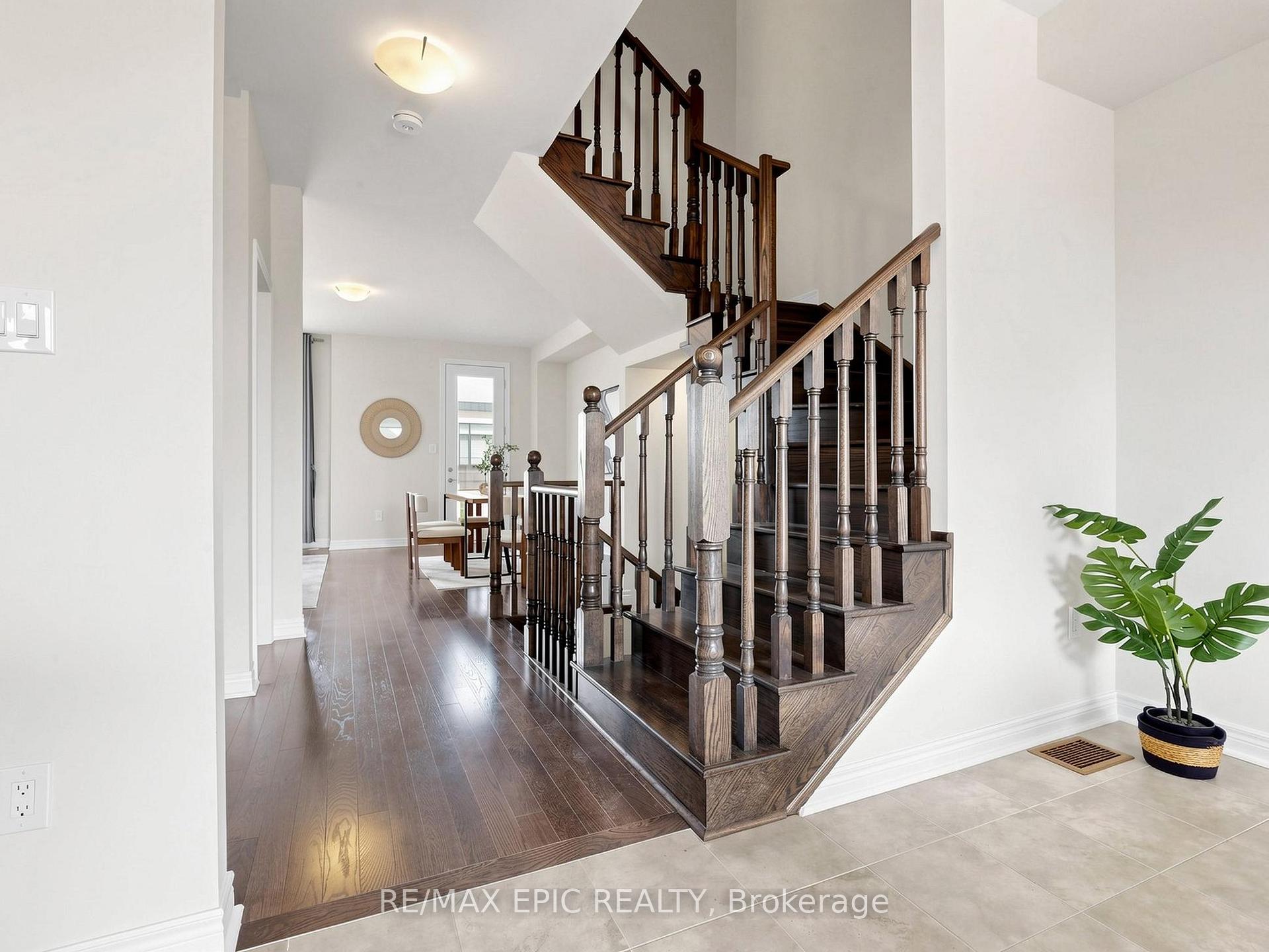 Photo 31 of 191 Mumbai Drive, Markham, Middlefield — HOMEH