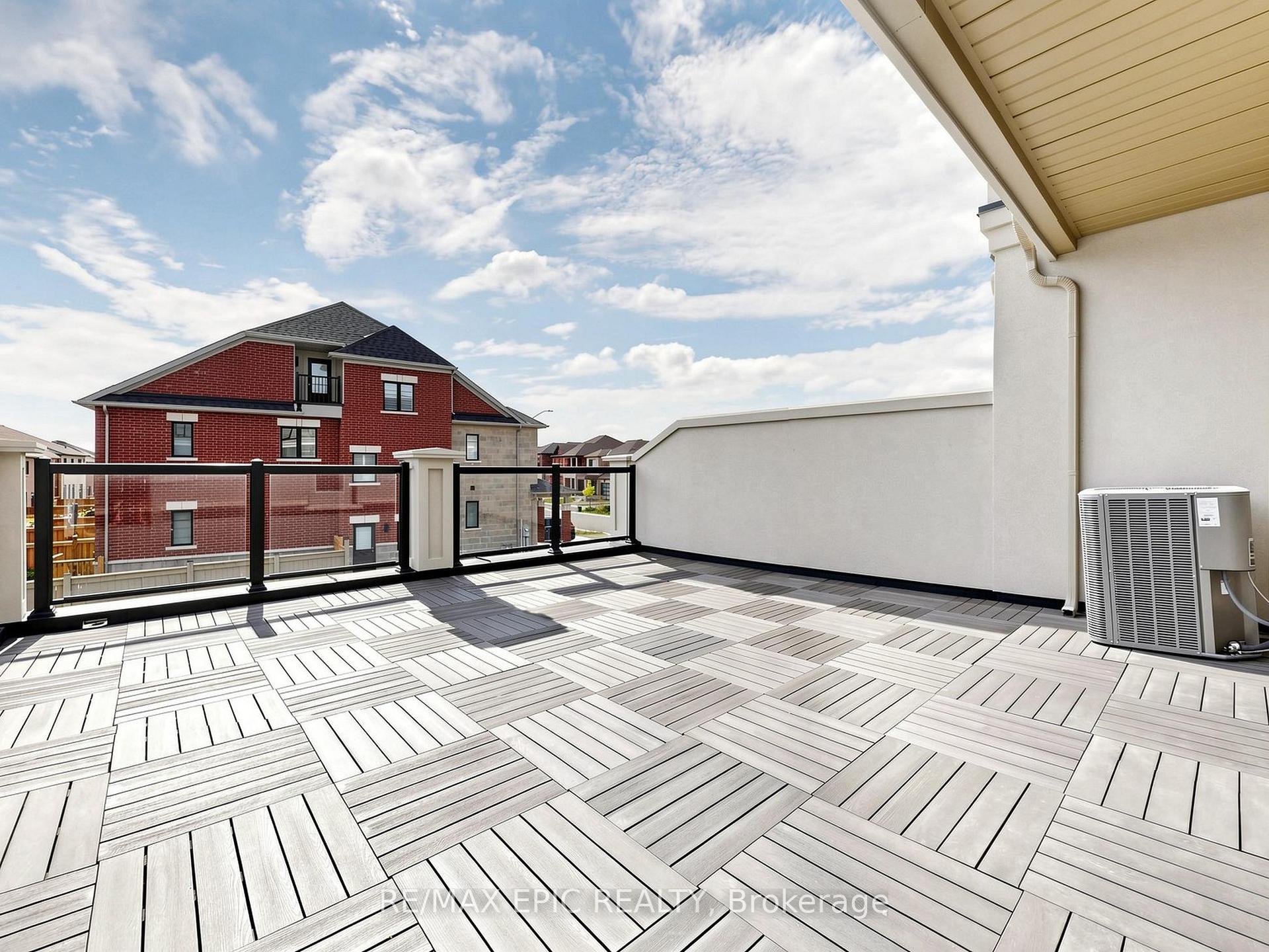 Photo 47 of 191 Mumbai Drive, Markham, Middlefield — HOMEH