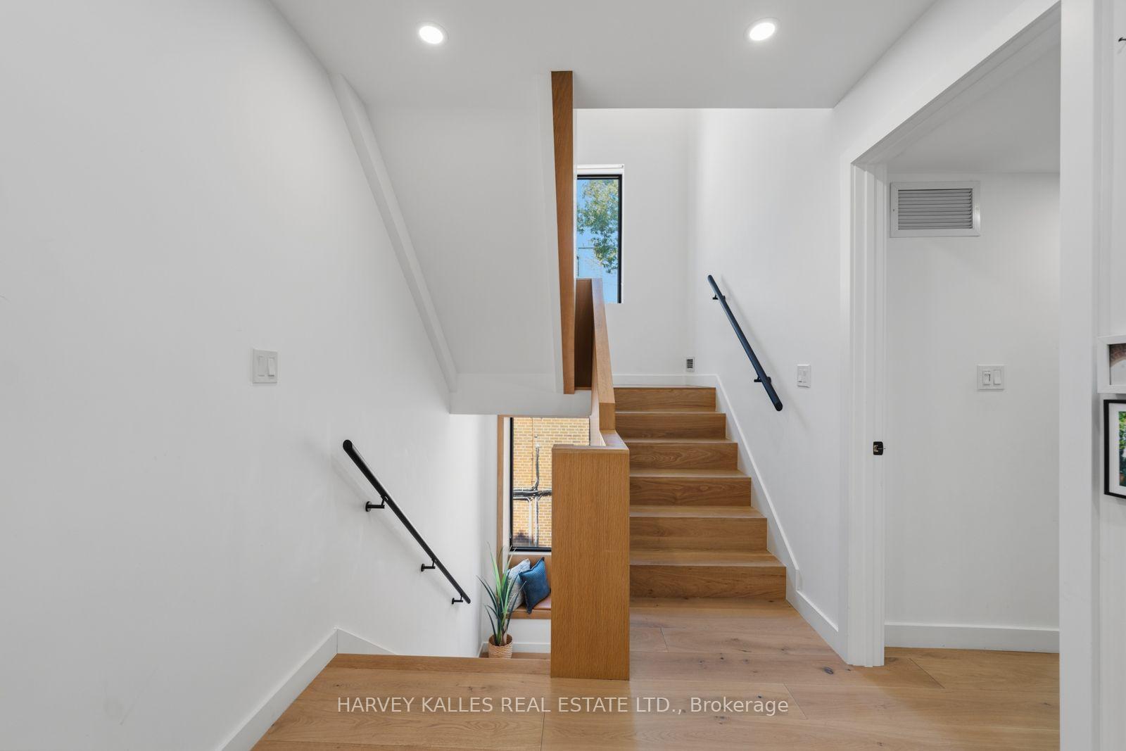 Photo 19 of 128 Lyndhurst Avenue, Toronto, Casa Loma — HOMEH