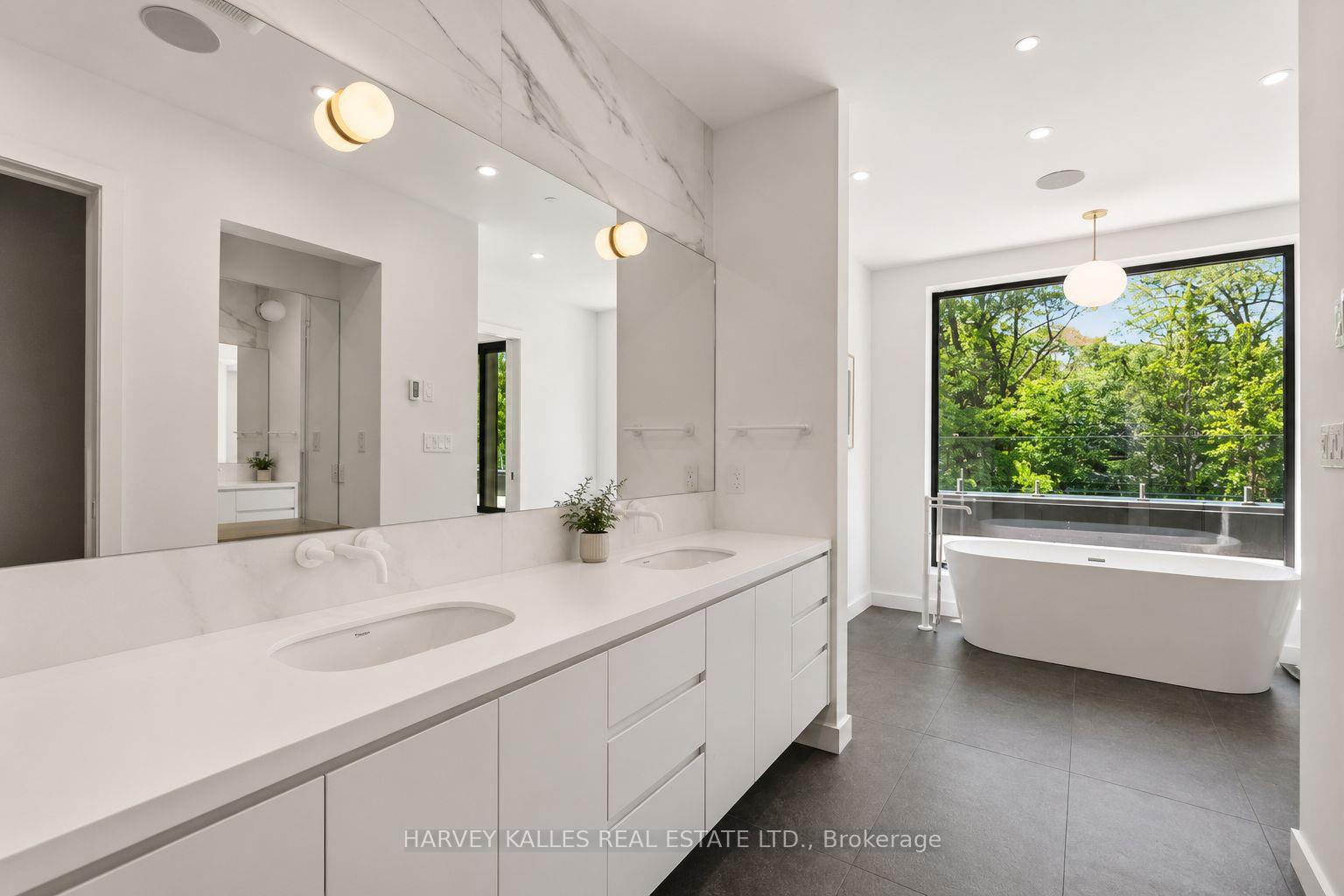 Photo 23 of 128 Lyndhurst Avenue, Toronto, Casa Loma — HOMEH
