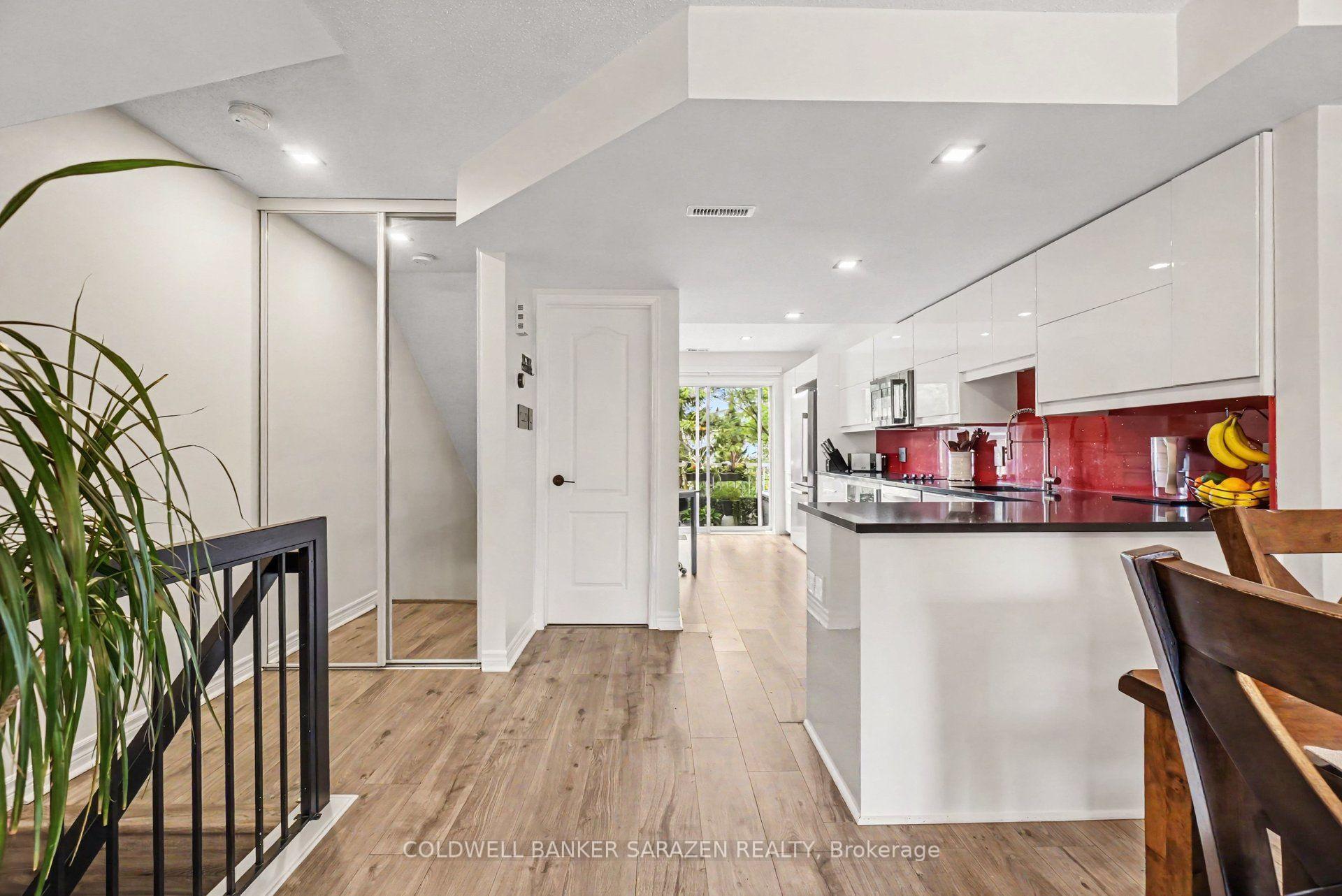 Photo 9 of Unit 11, 282 Cresthaven Drive, Ottawa, Barrhaven East — HOMEH