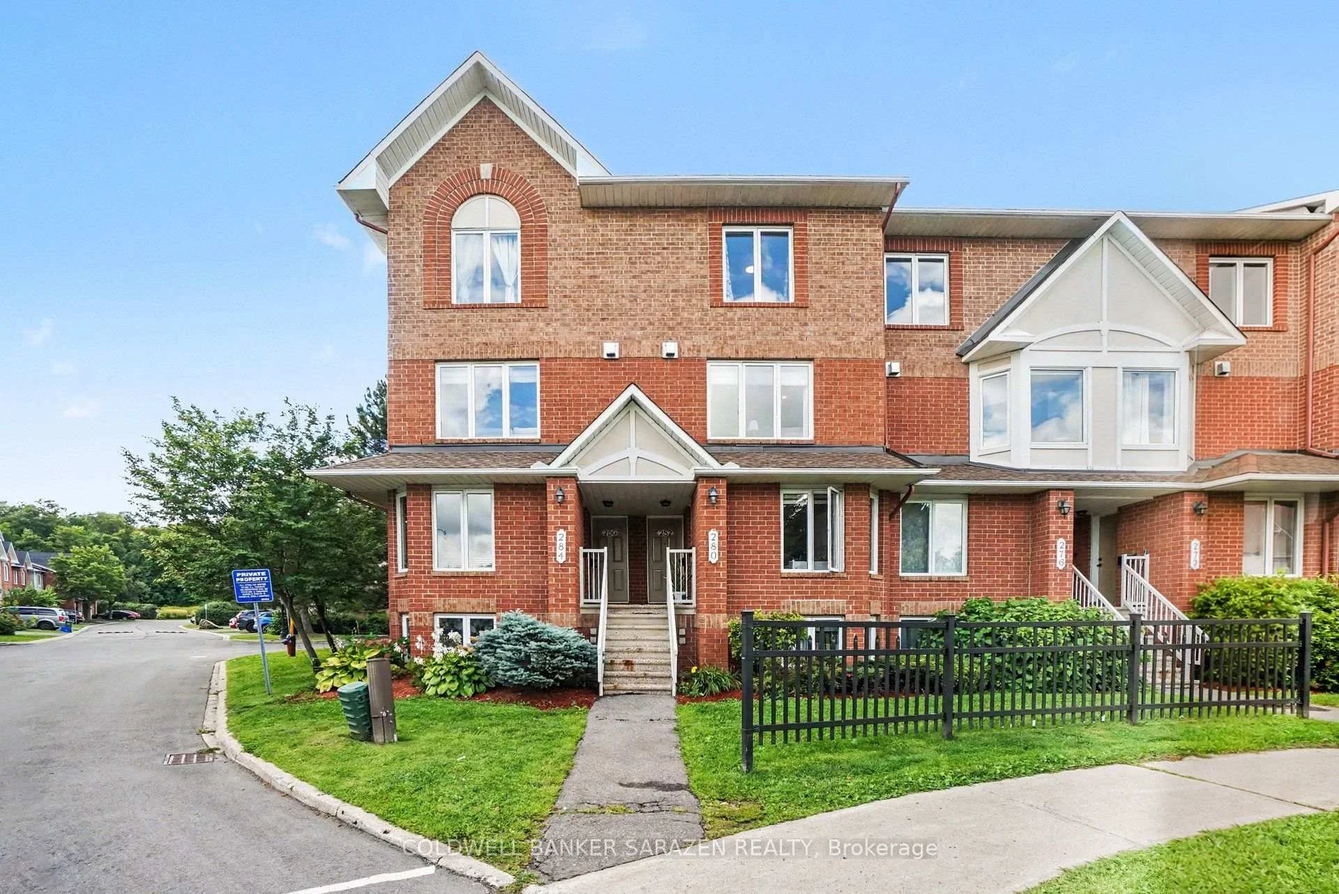 Photo 1 of Unit 11, 282 Cresthaven Drive, Ottawa, Barrhaven East — HOMEH