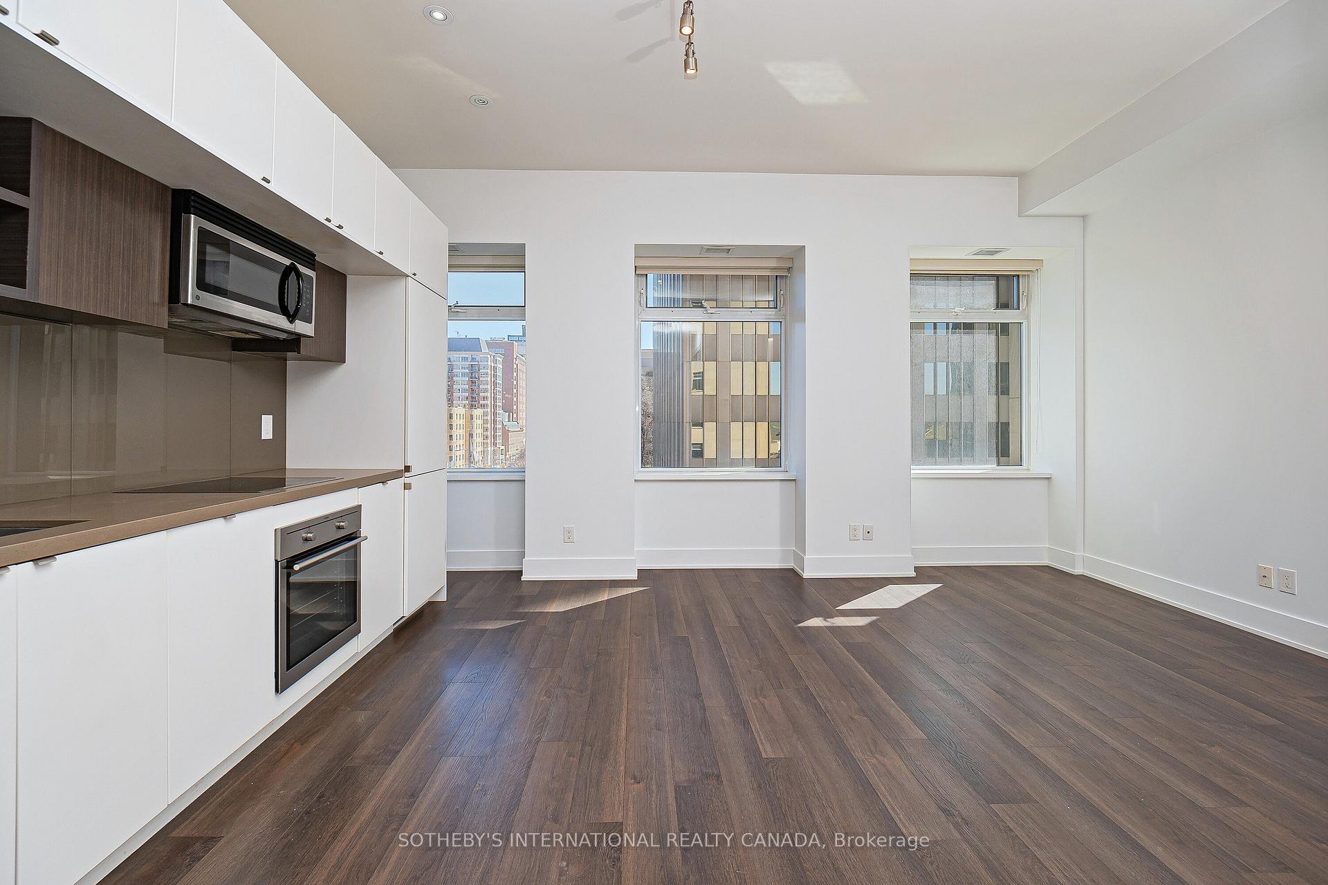 Photo 5 of Unit 406, 111 St Clair Avenue W, Toronto, Yonge-St. Clair — HOMEH