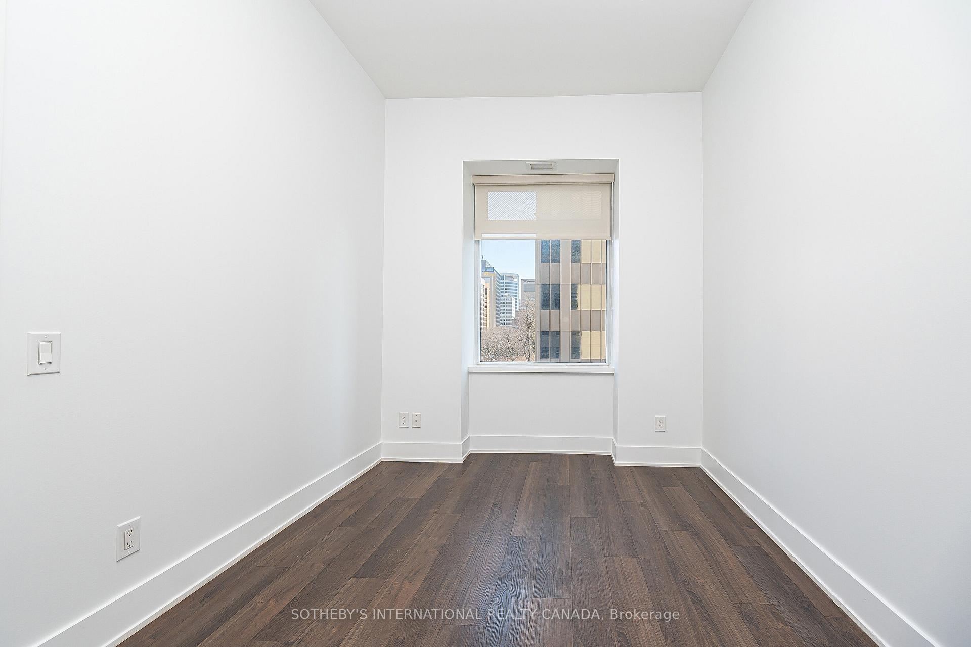 Photo 12 of Unit 406, 111 St Clair Avenue W, Toronto, Yonge-St. Clair — HOMEH