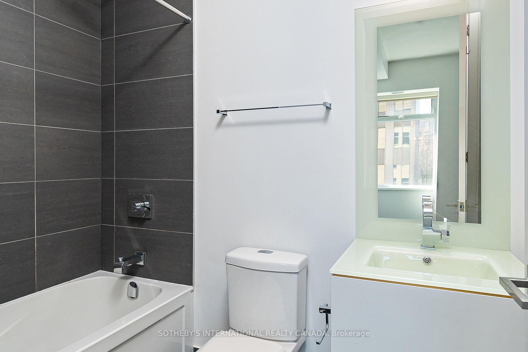 Photo 16 of Unit 406, 111 St Clair Avenue W, Toronto, Yonge-St. Clair — HOMEH