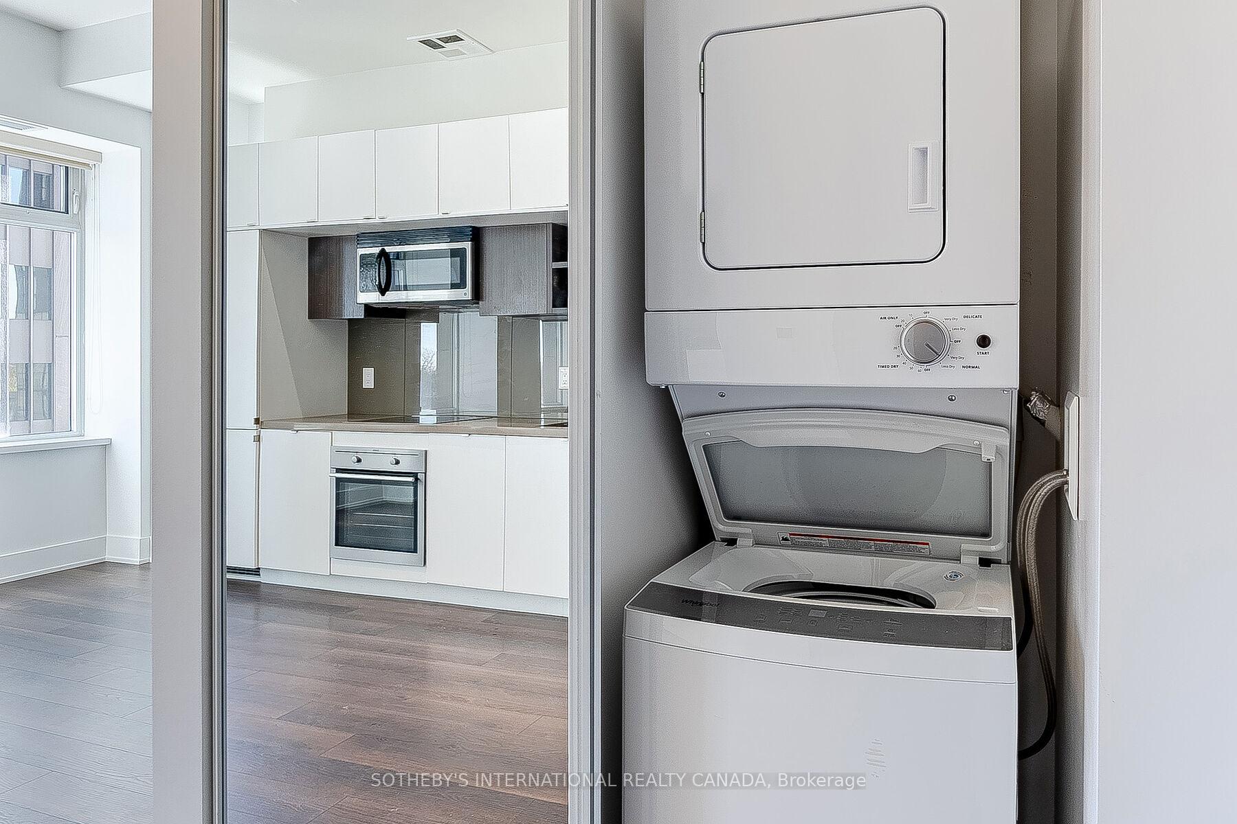 Photo 17 of Unit 406, 111 St Clair Avenue W, Toronto, Yonge-St. Clair — HOMEH