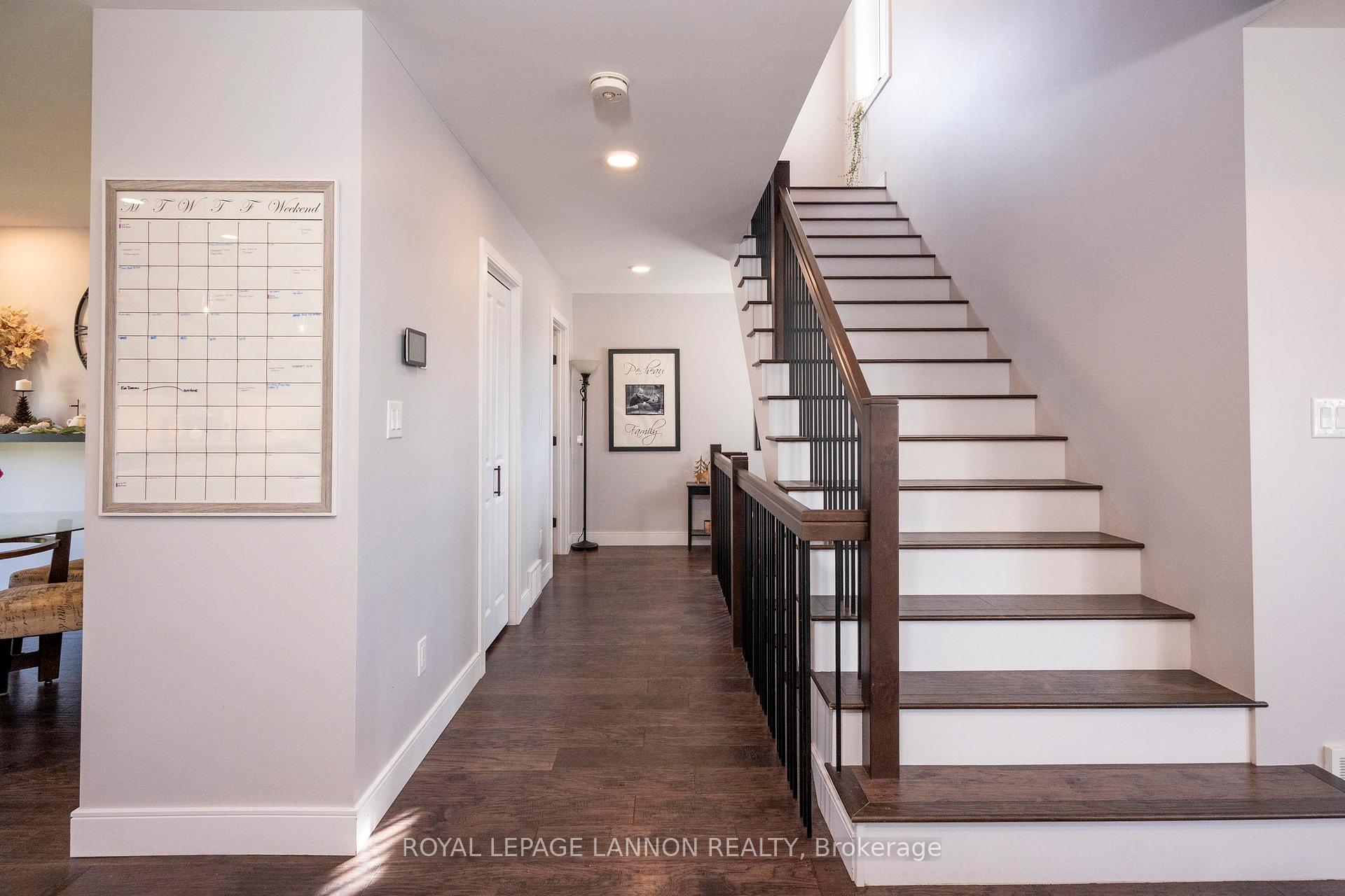 Photo 31 of 145 Dogwood Crescent, Thunder Bay, John Street North — HOMEH