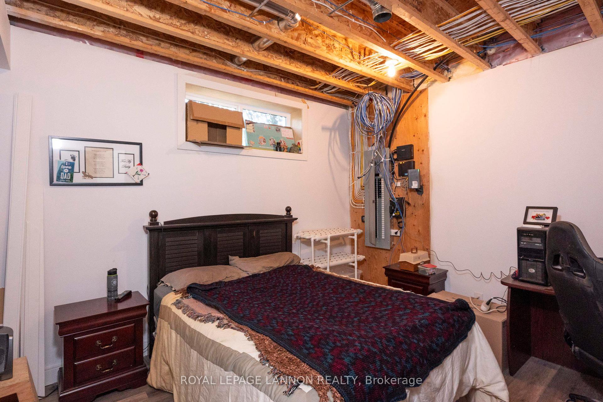 Photo 35 of 145 Dogwood Crescent, Thunder Bay, John Street North — HOMEH