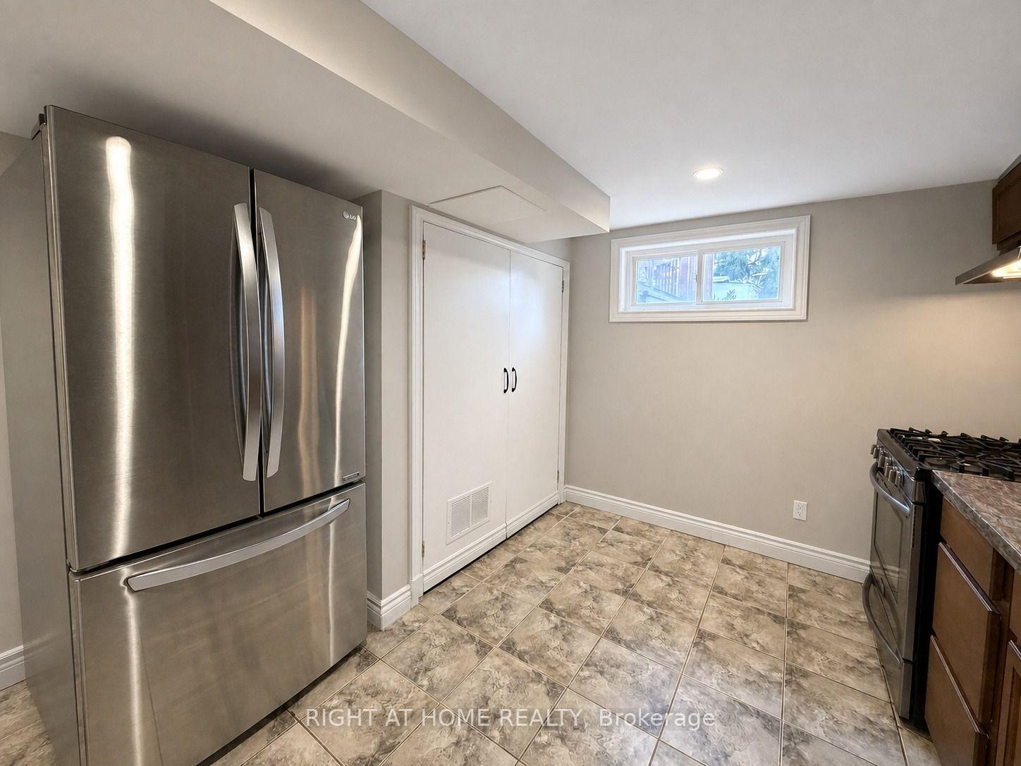 Photo 9 of Unit Lower, 830 Brucedale Avenue E, Hamilton, Sunninghill — HOMEH