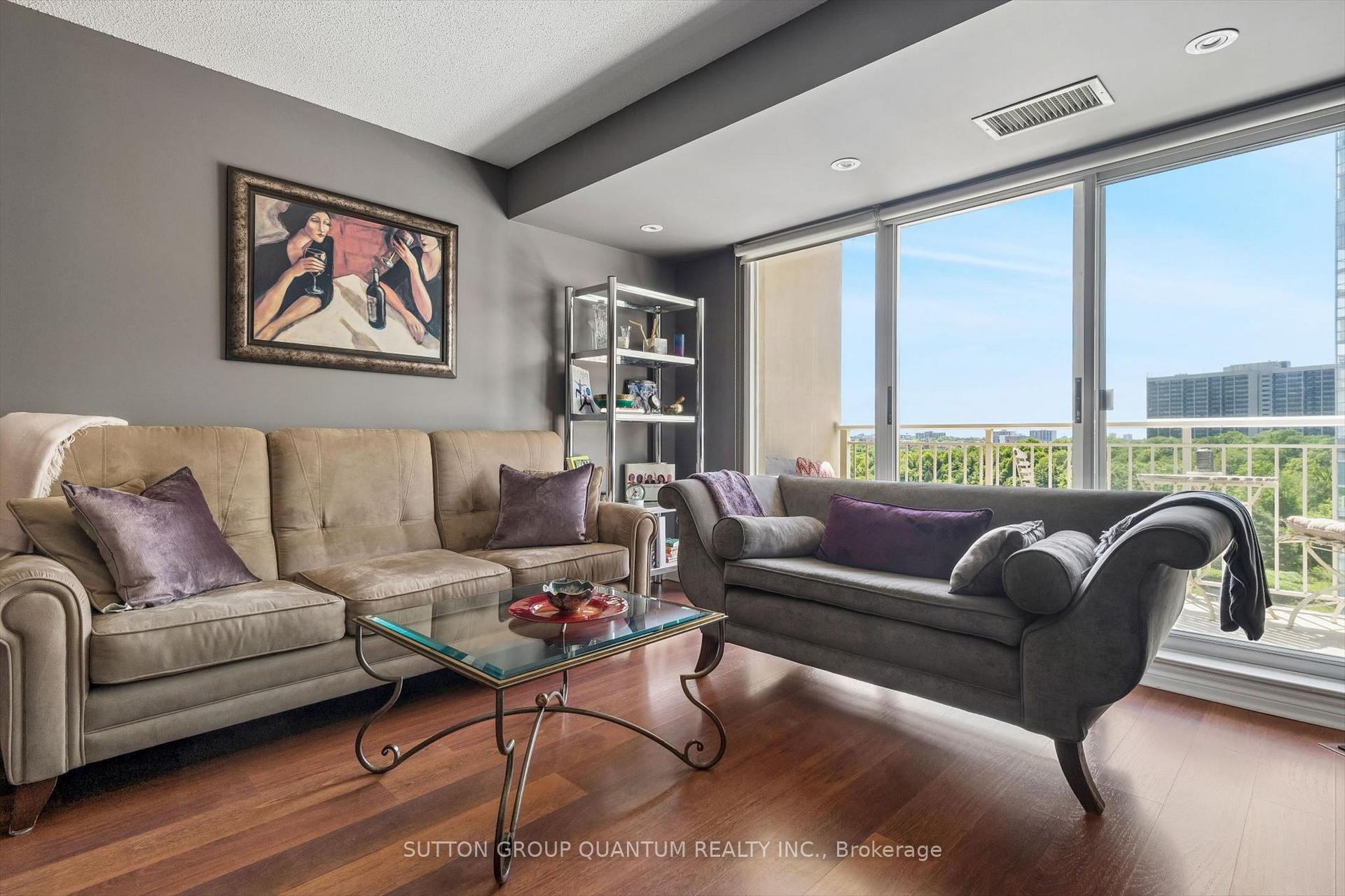 Photo 15 of Unit 818, 18 Concorde Place, North York, Banbury-Don Mills — HOMEH