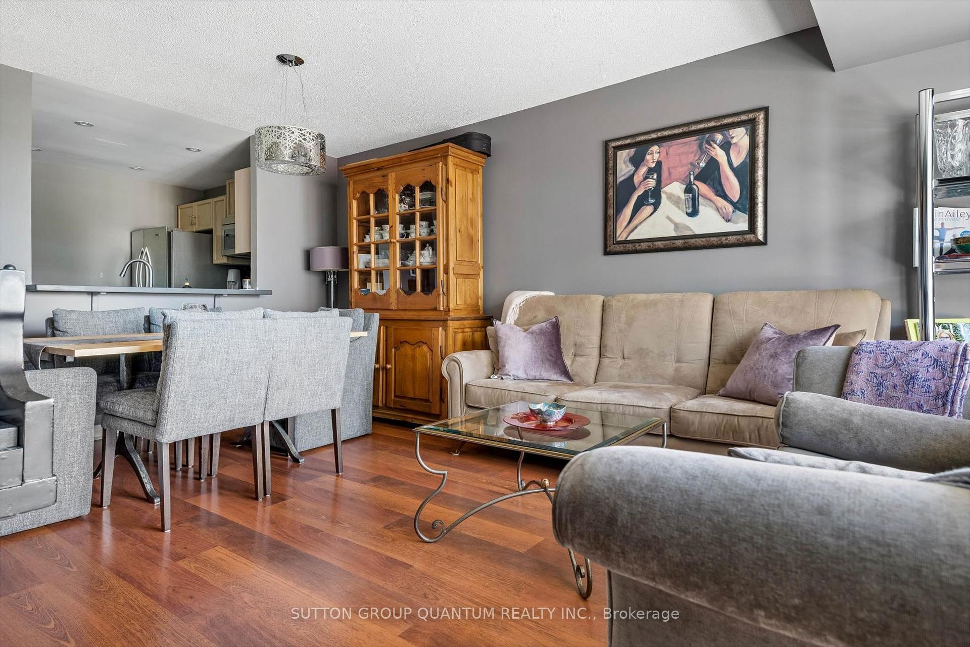 Photo 17 of Unit 818, 18 Concorde Place, North York, Banbury-Don Mills — HOMEH