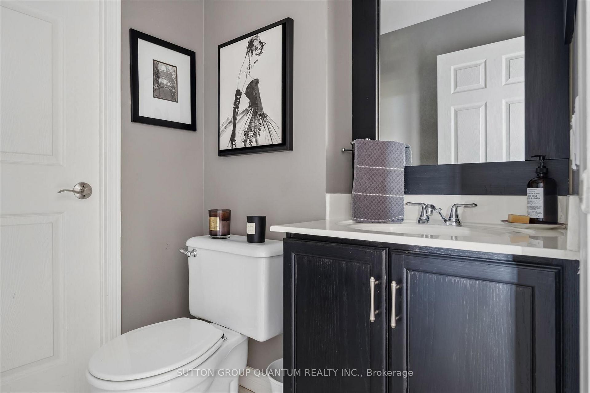Photo 19 of Unit 818, 18 Concorde Place, North York, Banbury-Don Mills — HOMEH