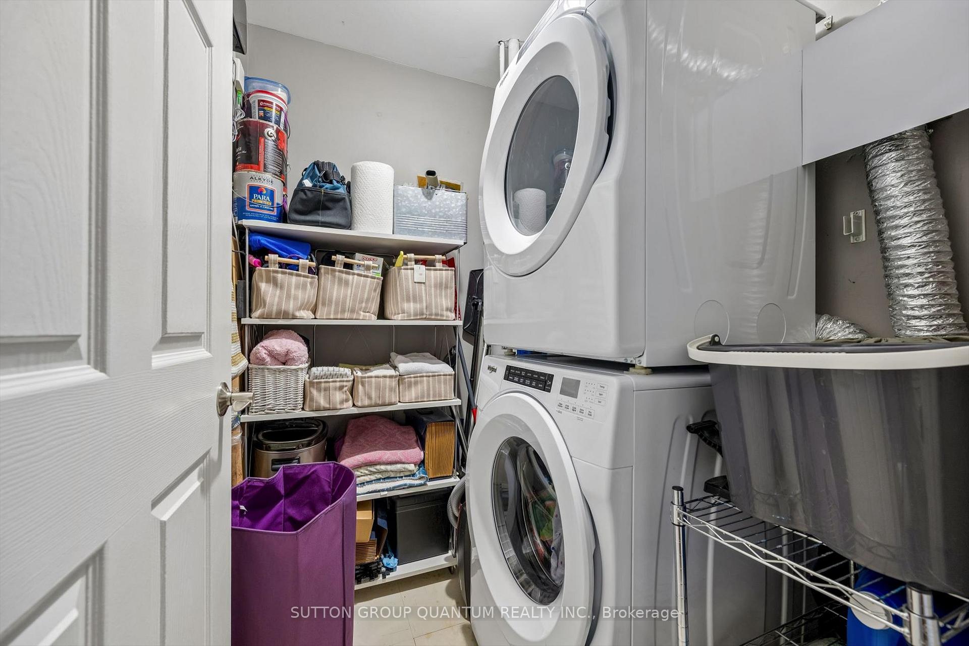 Photo 25 of Unit 818, 18 Concorde Place, North York, Banbury-Don Mills — HOMEH