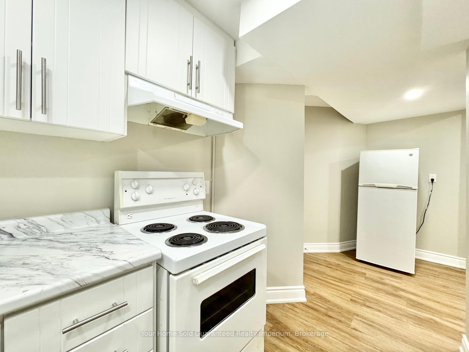 Photo 4 of Unit LOWER, 4461 Violet Road, Mississauga, East Credit — HOMEH