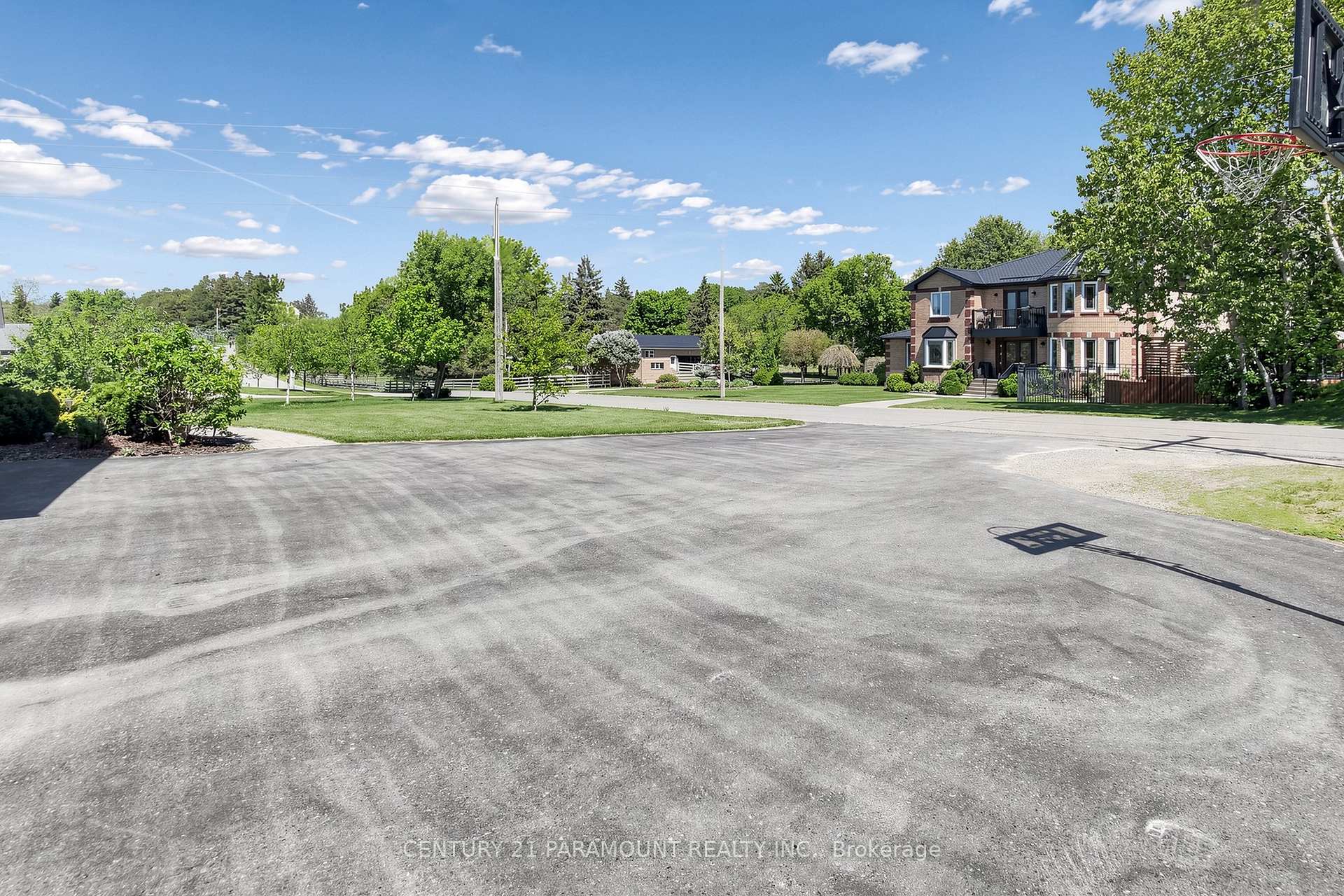 Photo 2 of 48 Edmund Street, Caledon, Alton — HOMEH