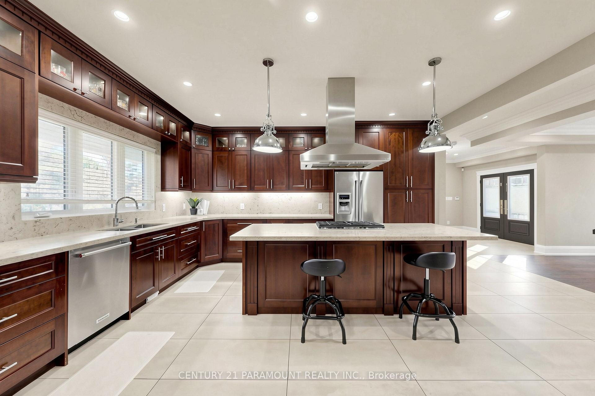 Photo 8 of 48 Edmund Street, Caledon, Alton — HOMEH