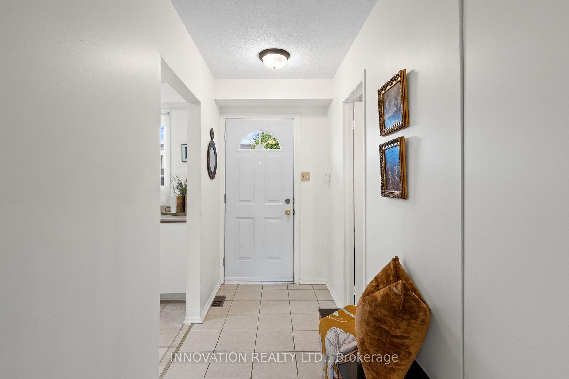 Photo 4 of Unit 13, 920 Dynes Road, Ottawa, Carleton Square — HOMEH