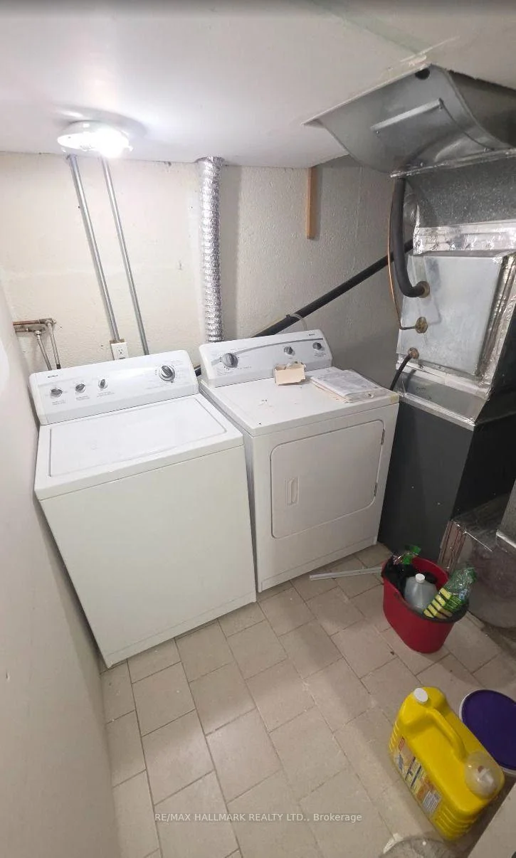 Photo 10 of Unit ROOM 2, 888 Krosno Boulevard, Pickering, Bay Ridges — HOMEH