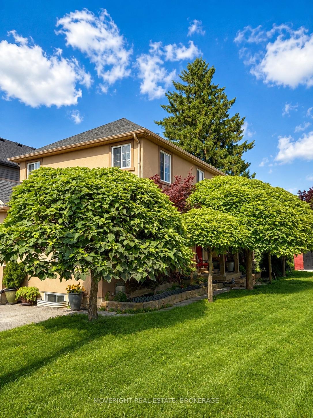 Photo 3 of 2 Leeson Street, St. Catharines, Burleigh Hill — HOMEH