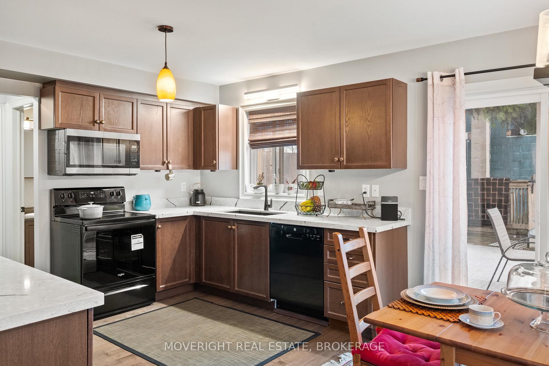 Photo 13 of 2 Leeson Street, St. Catharines, Burleigh Hill — HOMEH