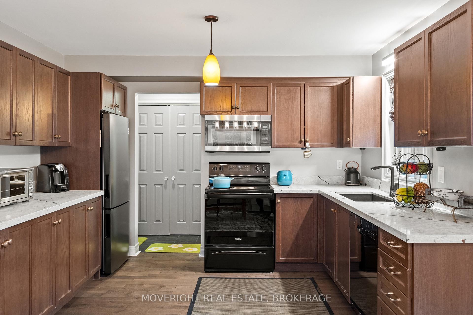 Photo 14 of 2 Leeson Street, St. Catharines, Burleigh Hill — HOMEH
