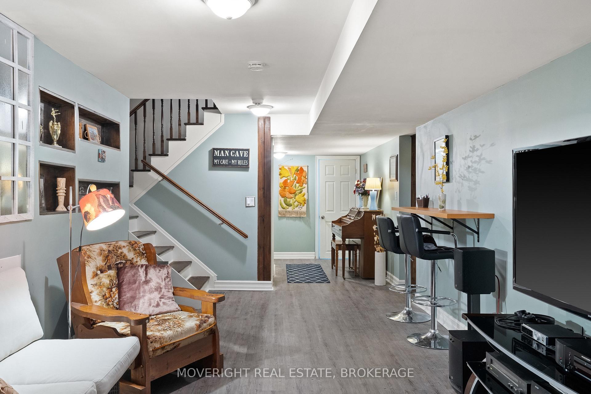 Photo 32 of 2 Leeson Street, St. Catharines, Burleigh Hill — HOMEH
