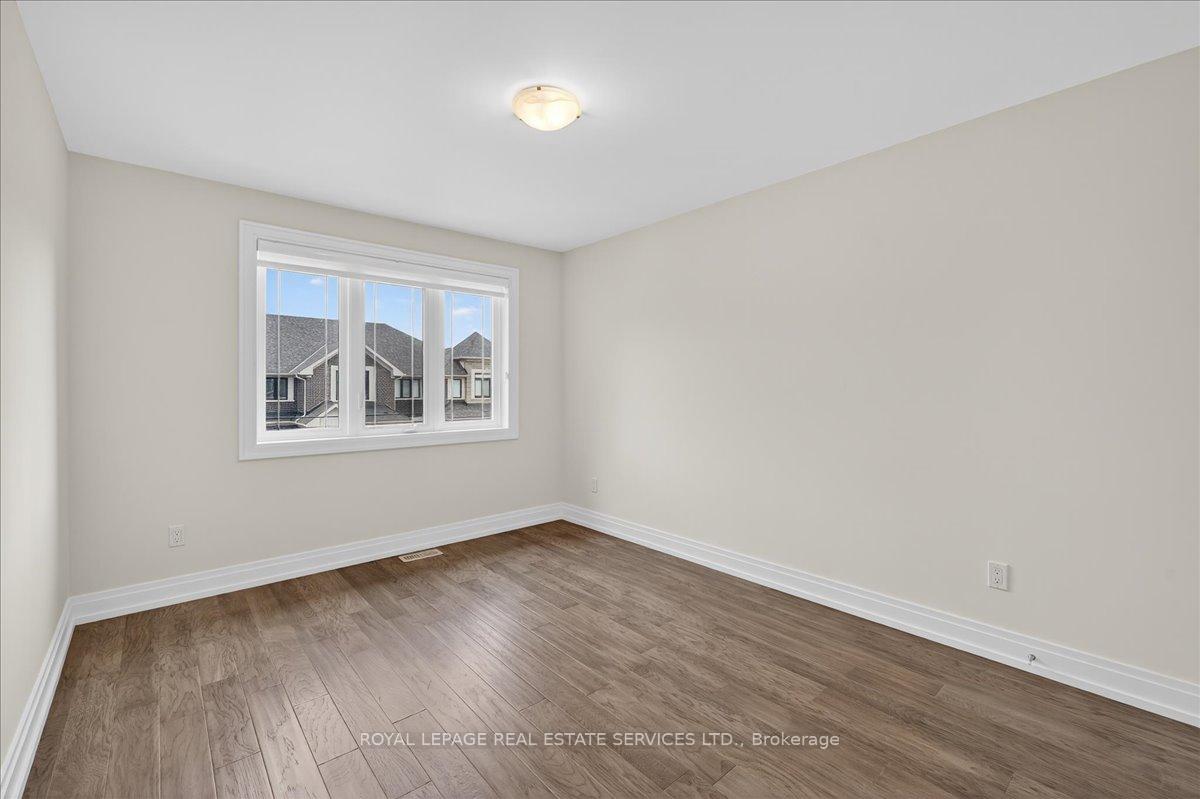 Photo 23 of 43 Kenesky Drive, Hamilton, Waterdown — HOMEH