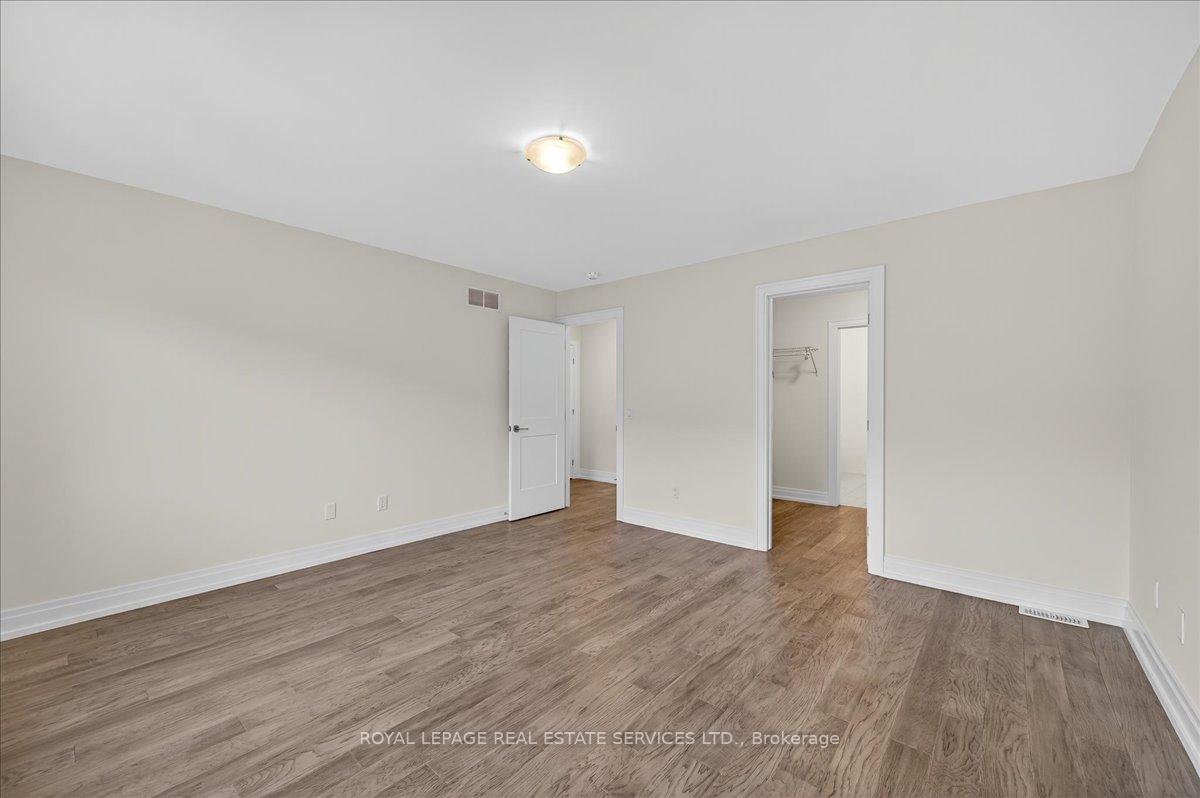 Photo 26 of 43 Kenesky Drive, Hamilton, Waterdown — HOMEH