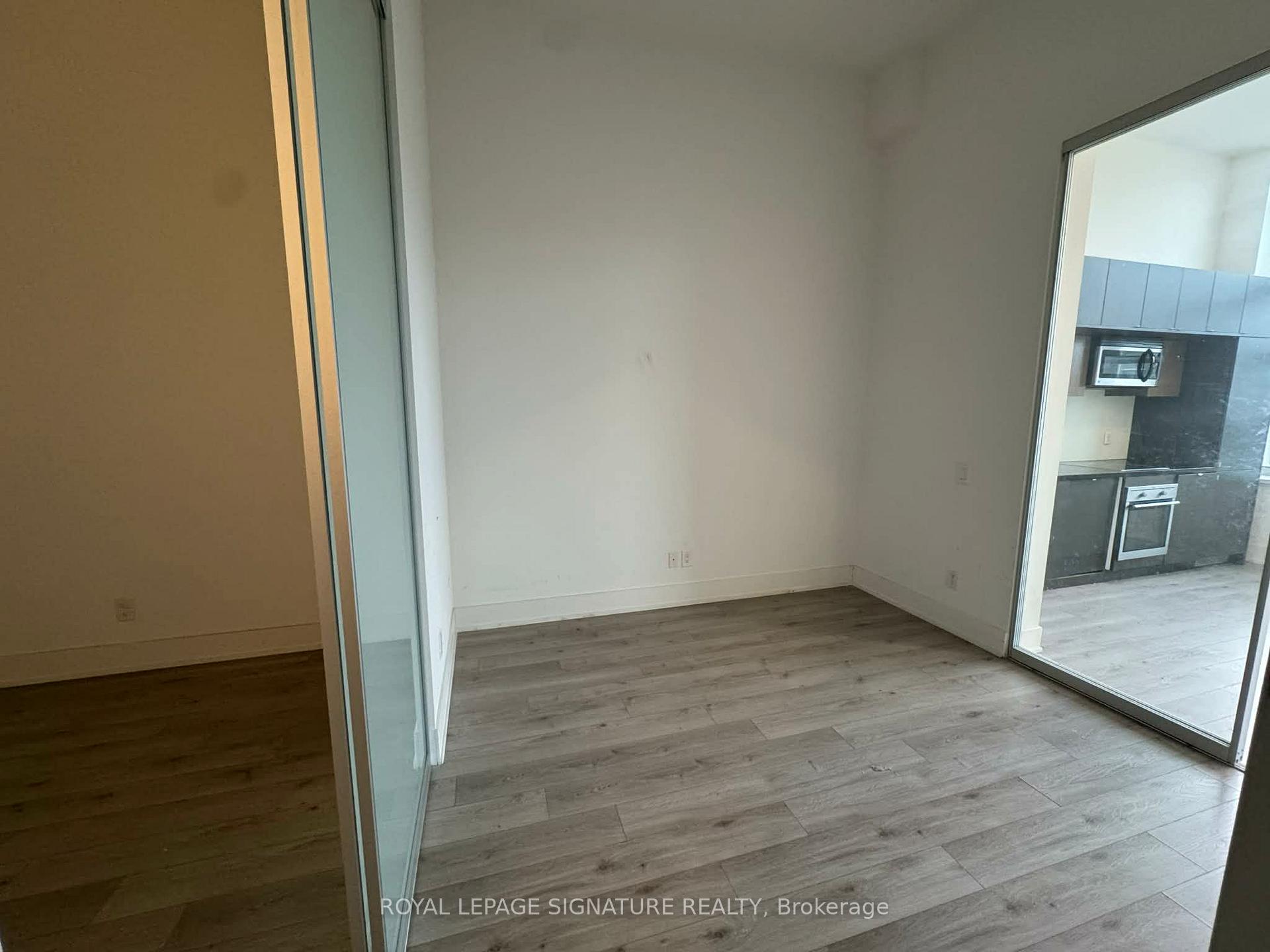 Photo 8 of Unit 802, 111 St Clair Avenue W, Toronto, Yonge-St. Clair — HOMEH