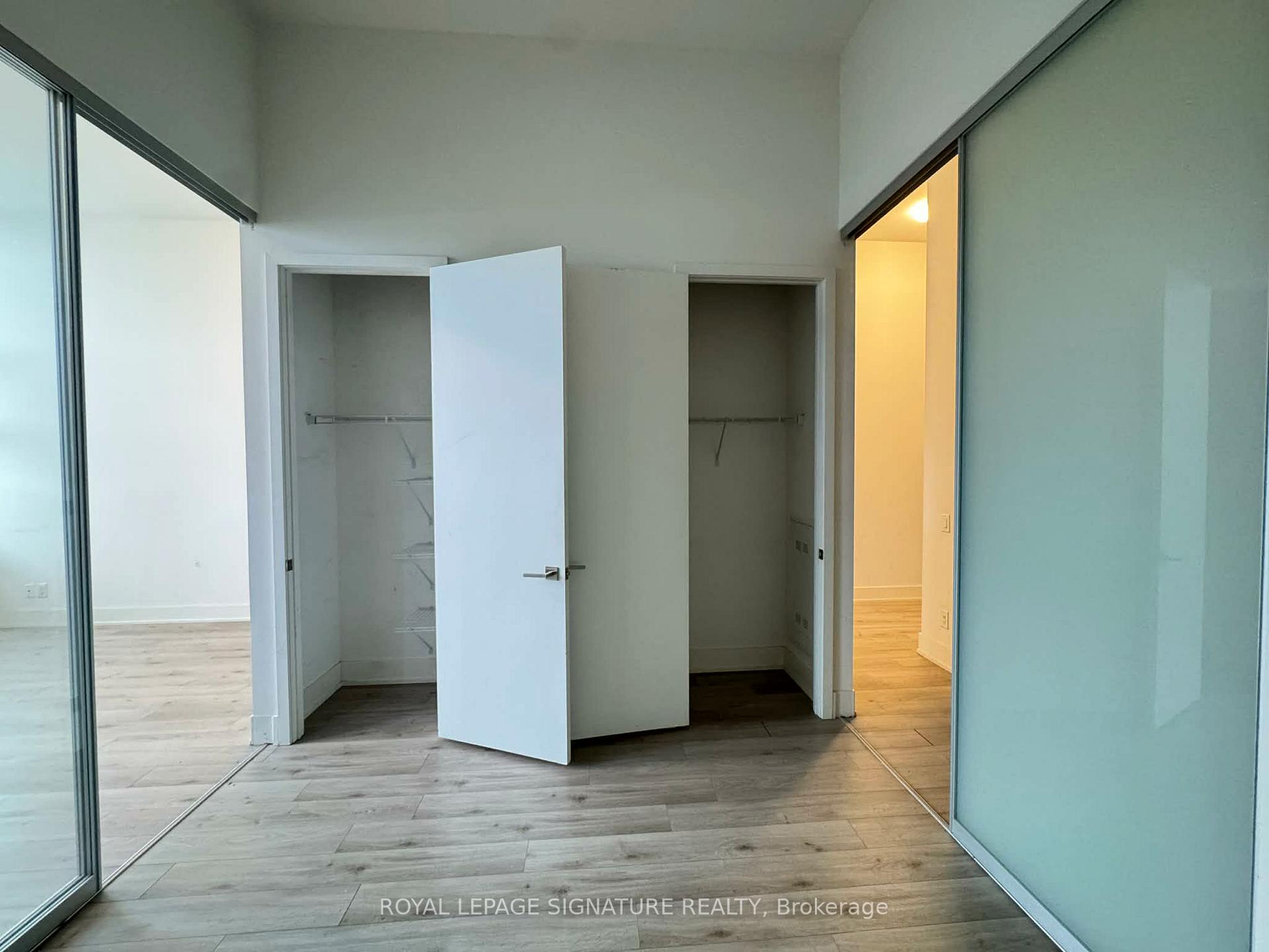Photo 11 of Unit 802, 111 St Clair Avenue W, Toronto, Yonge-St. Clair — HOMEH