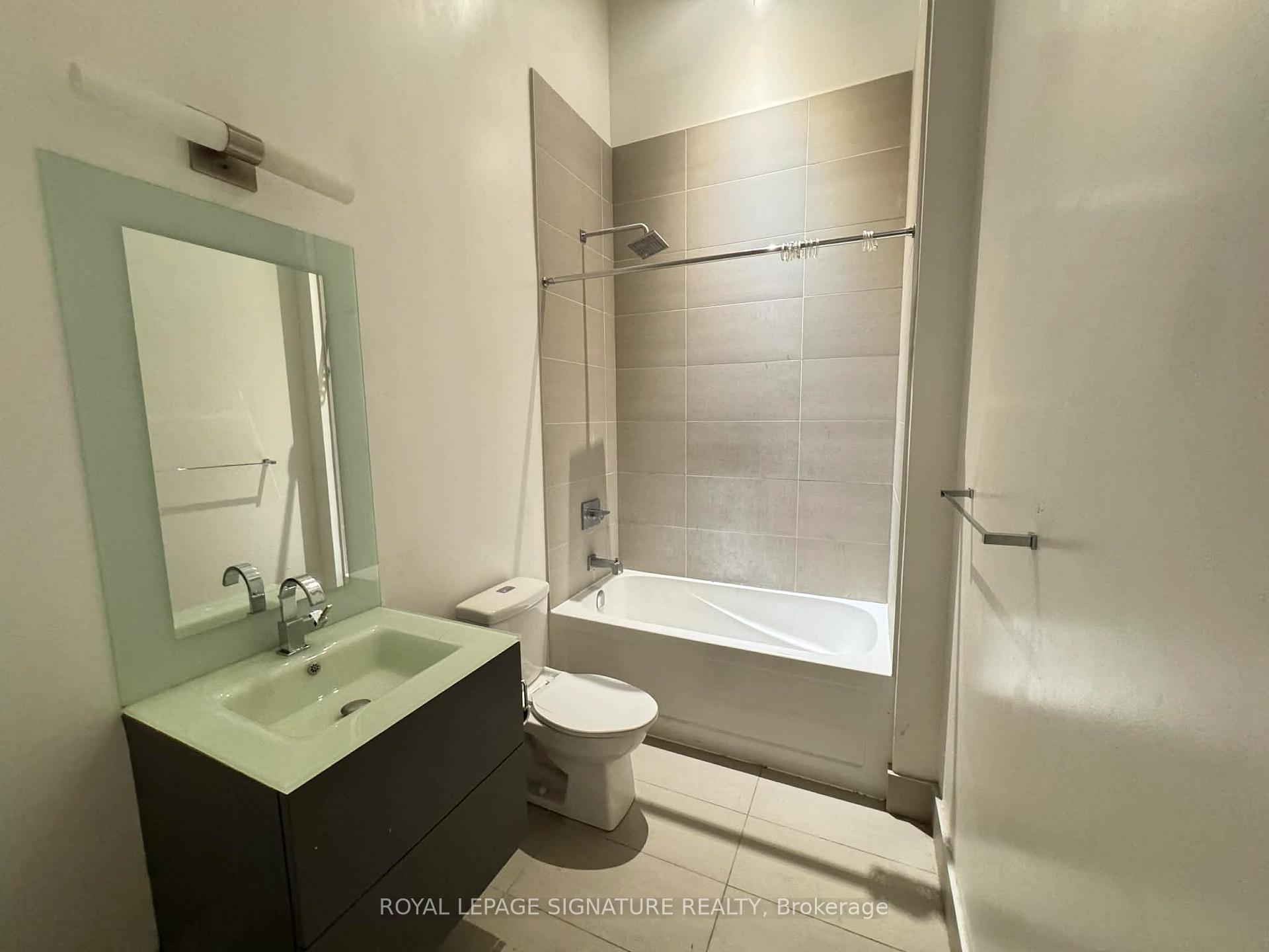 Photo 14 of Unit 802, 111 St Clair Avenue W, Toronto, Yonge-St. Clair — HOMEH