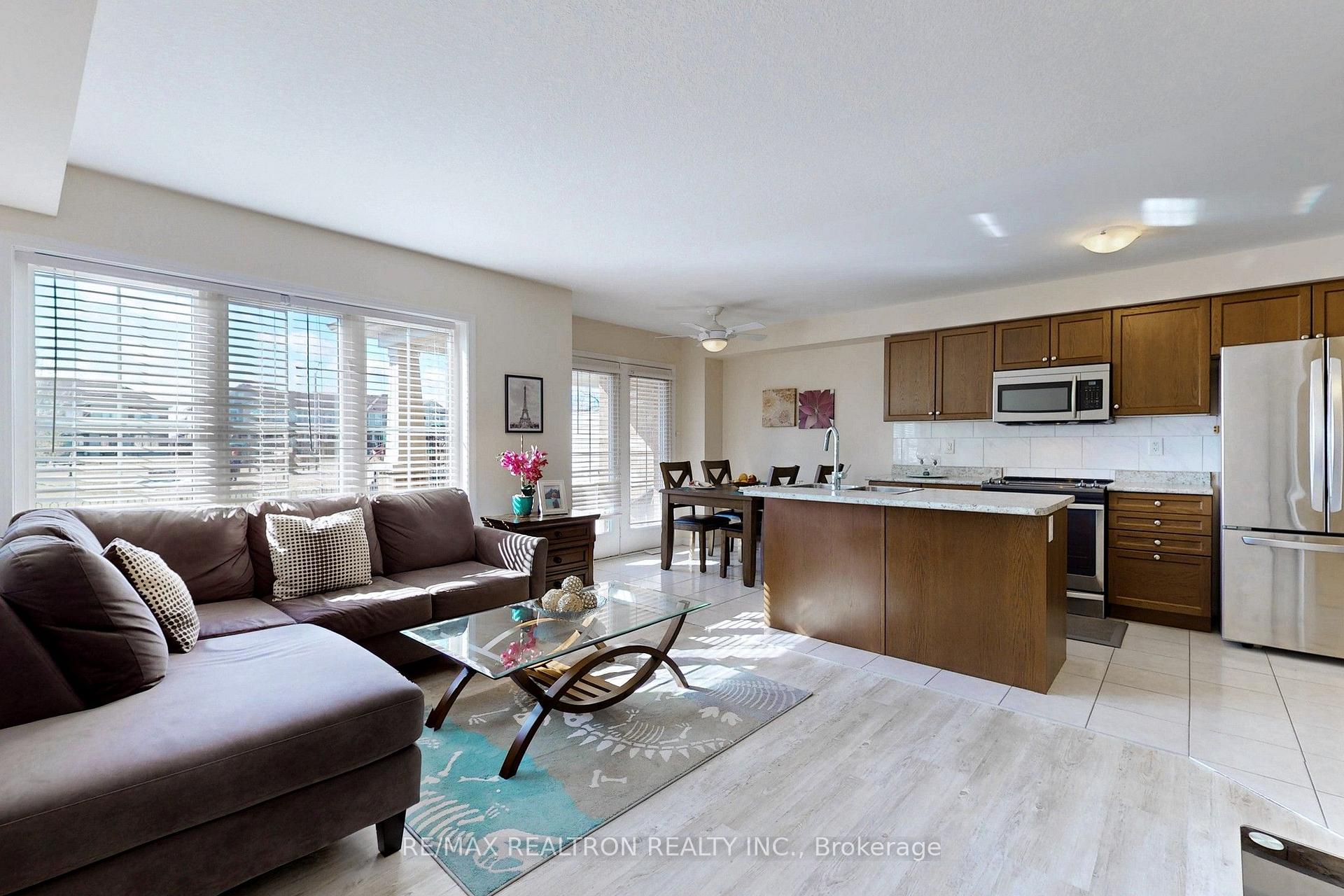 Photo 8 of 8472 Hickory Lane, Niagara Falls, Brown — HOMEH