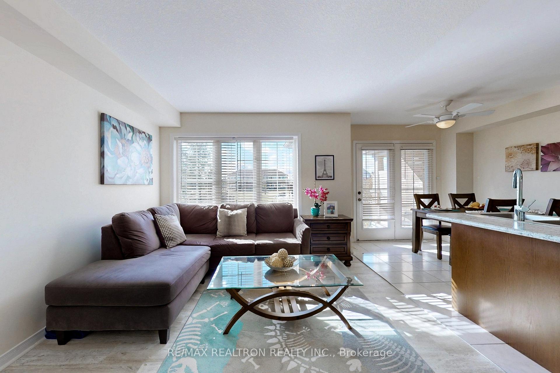 Photo 9 of 8472 Hickory Lane, Niagara Falls, Brown — HOMEH
